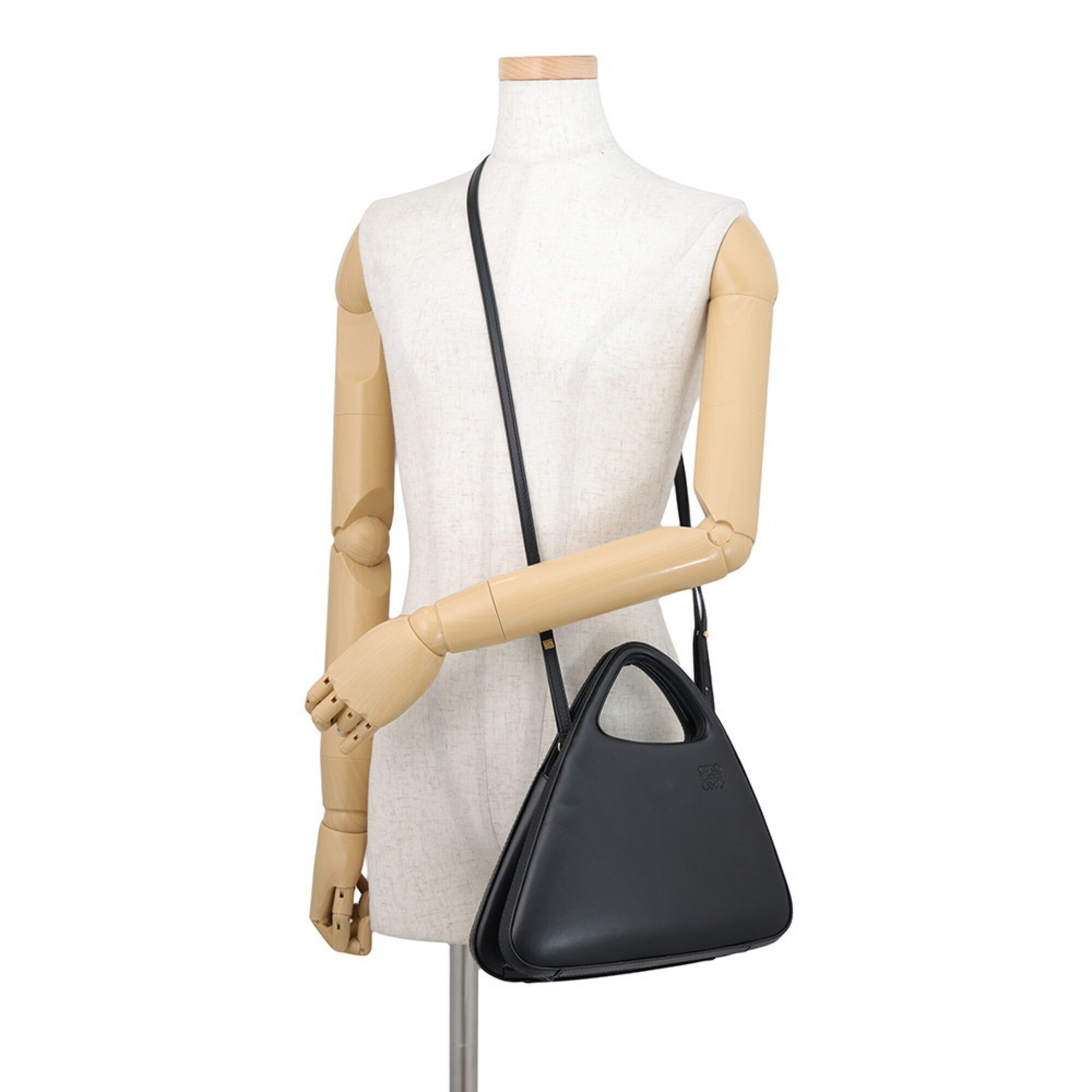 Loewe Black Leather Handbag Shoulder Bag (Pre-Owned)