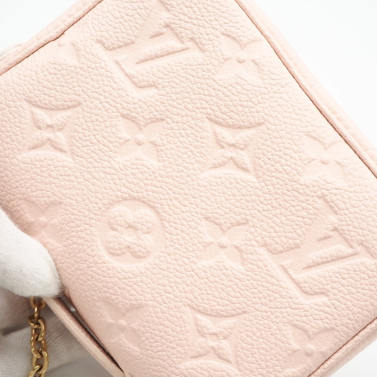 Louis Vuitton Pink Leather Shoulder Bag (Pre-Owned)