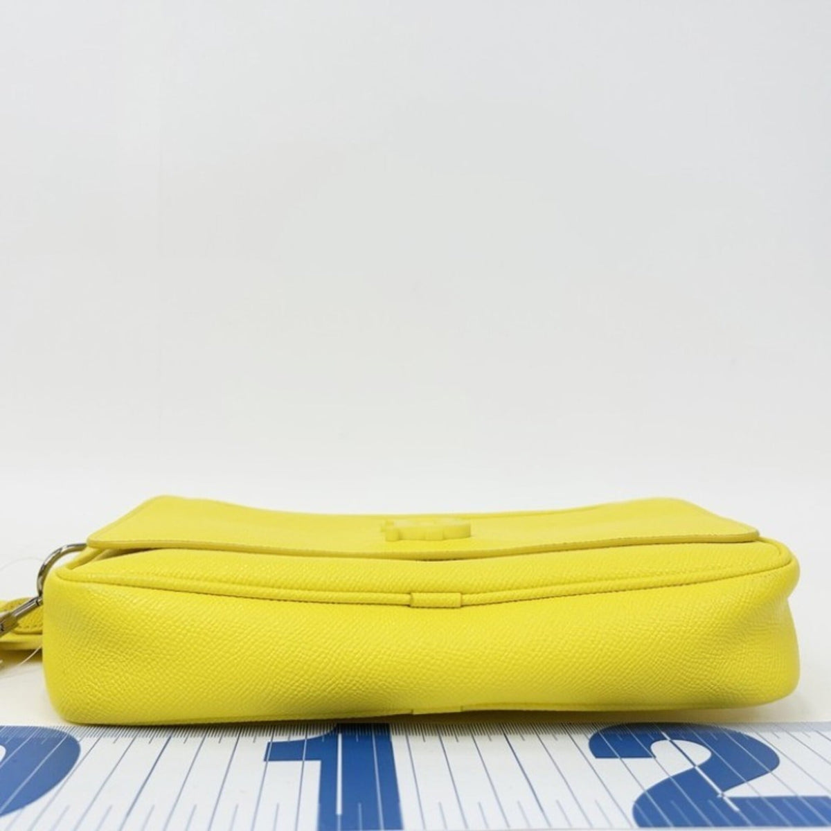 Burberry Yellow Leather (Pre-Owned)