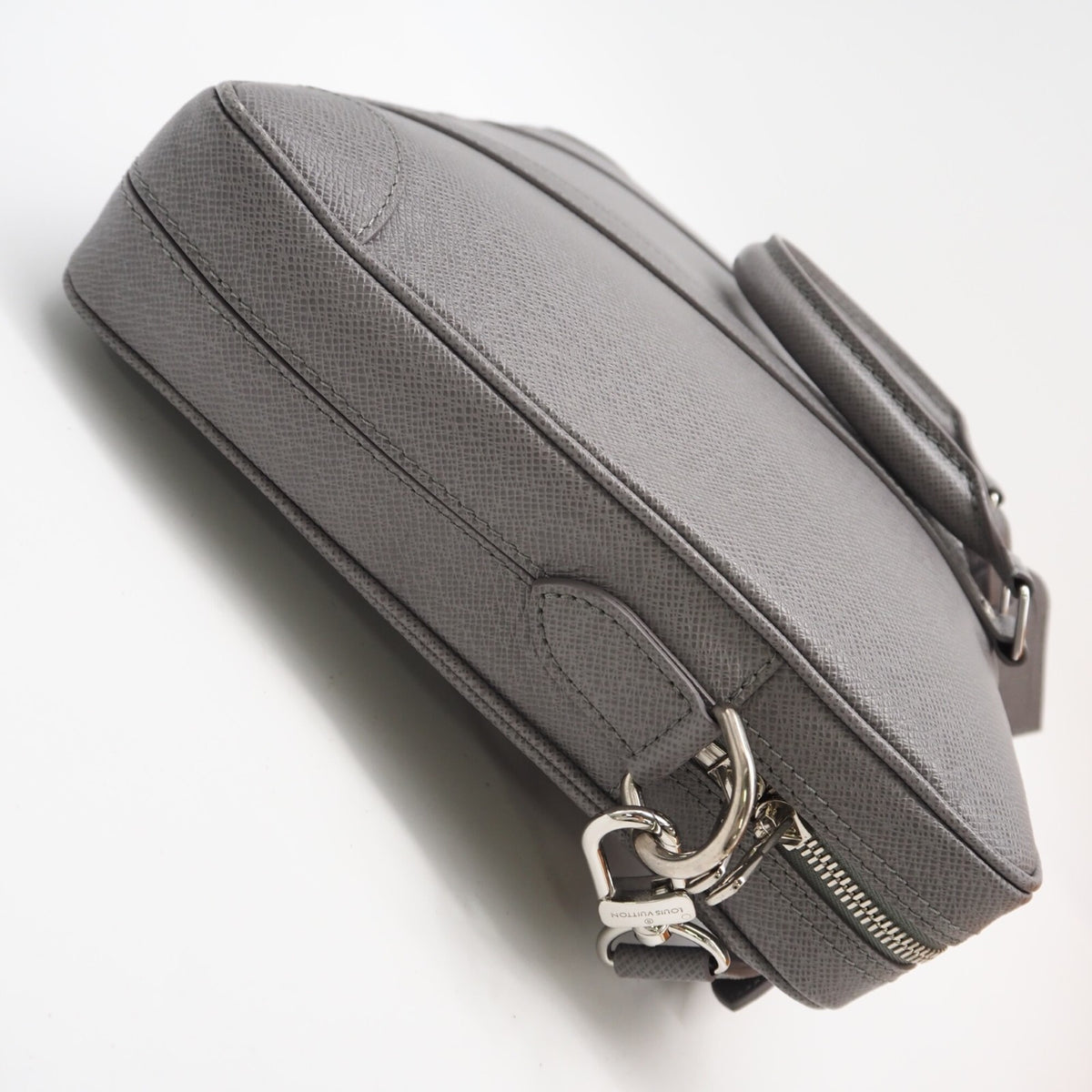 Louis Vuitton Gray Leather Briefcase Handbag (Pre-Owned)