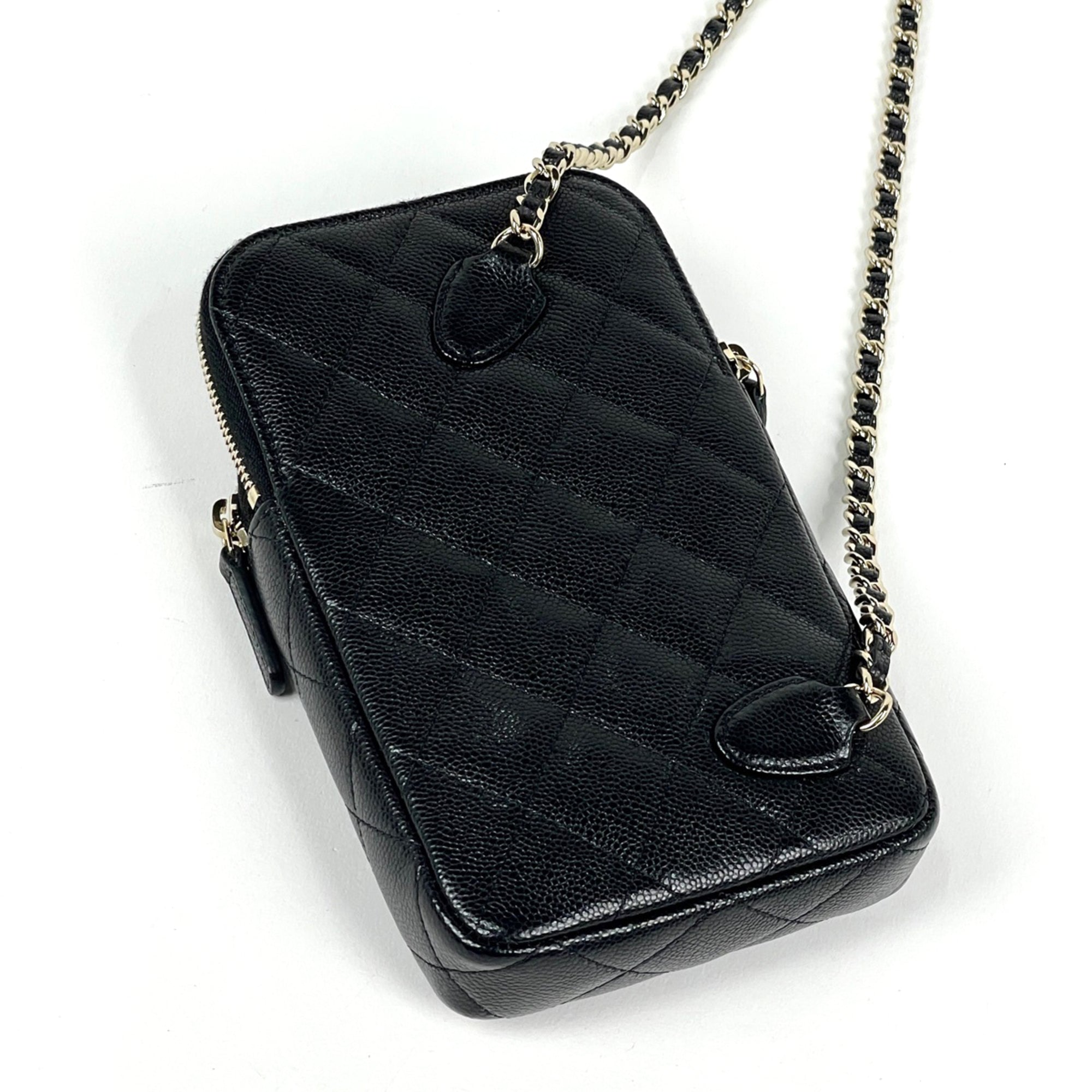 Chanel Black Grained Calfskin Shoulder Bag (Pre-Owned)