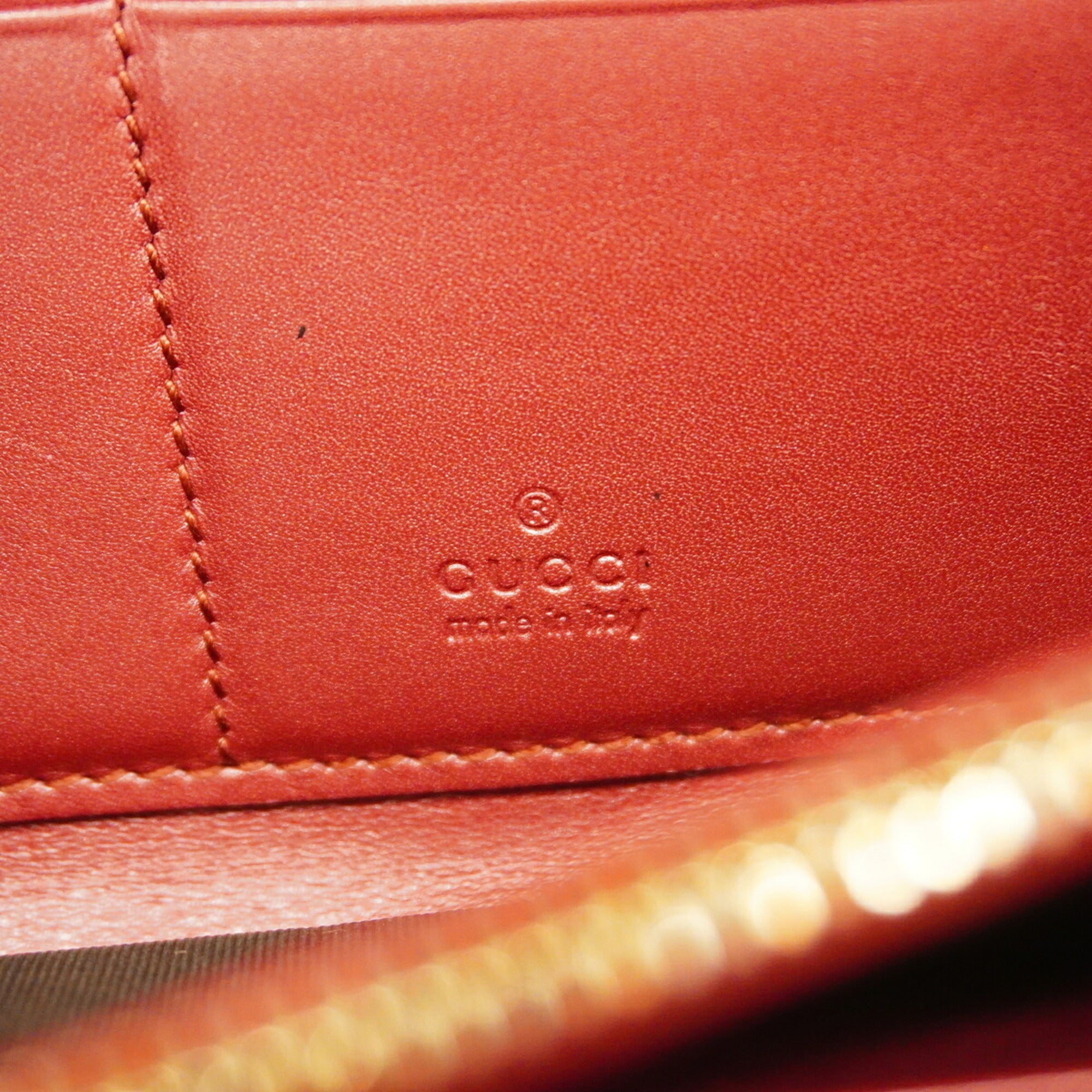 Gucci Red Color Long Wallet (Bi-Fold) (Pre-Owned)