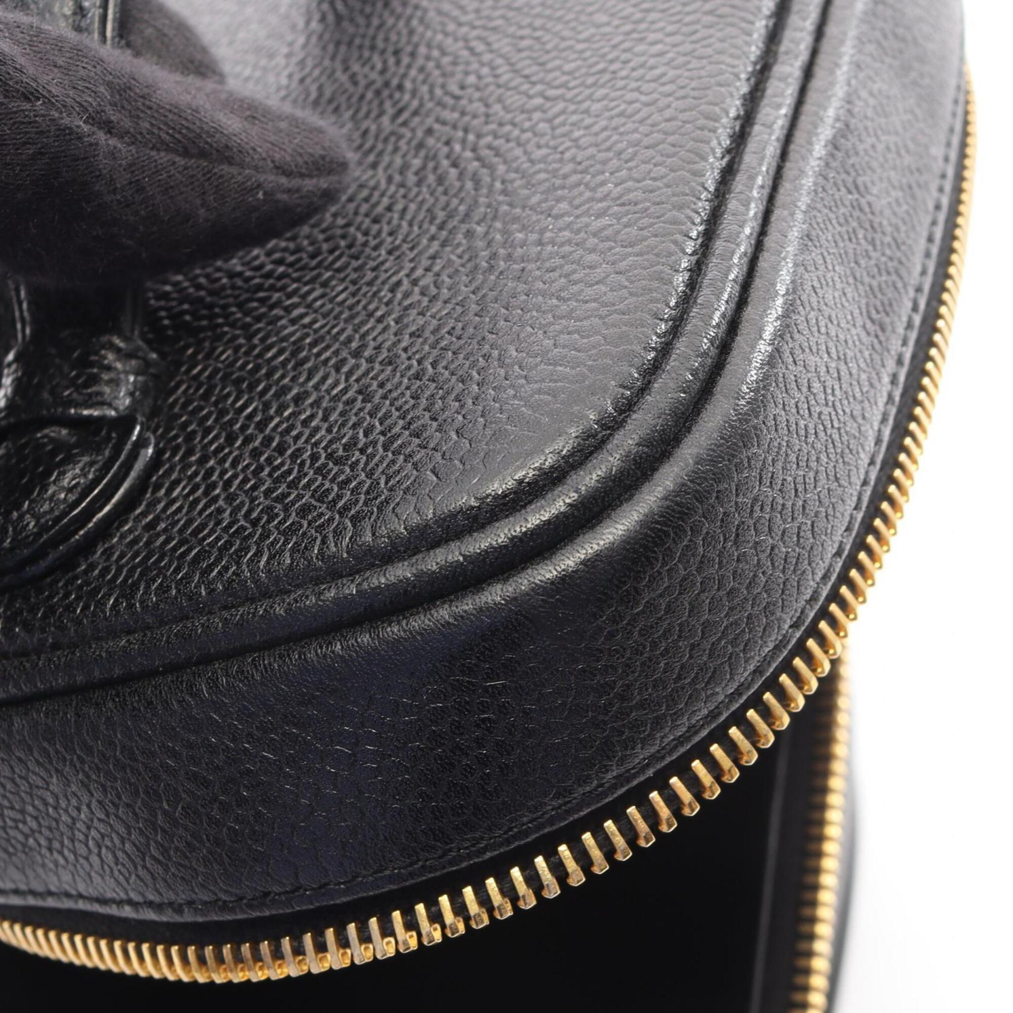 Chanel Black Grained Calfskin Handbag (Pre-Owned)