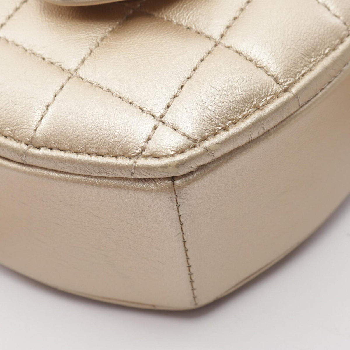 Chanel Gold Leather Clutch Bag Handbag Shoulder Bag (Pre-Owned)