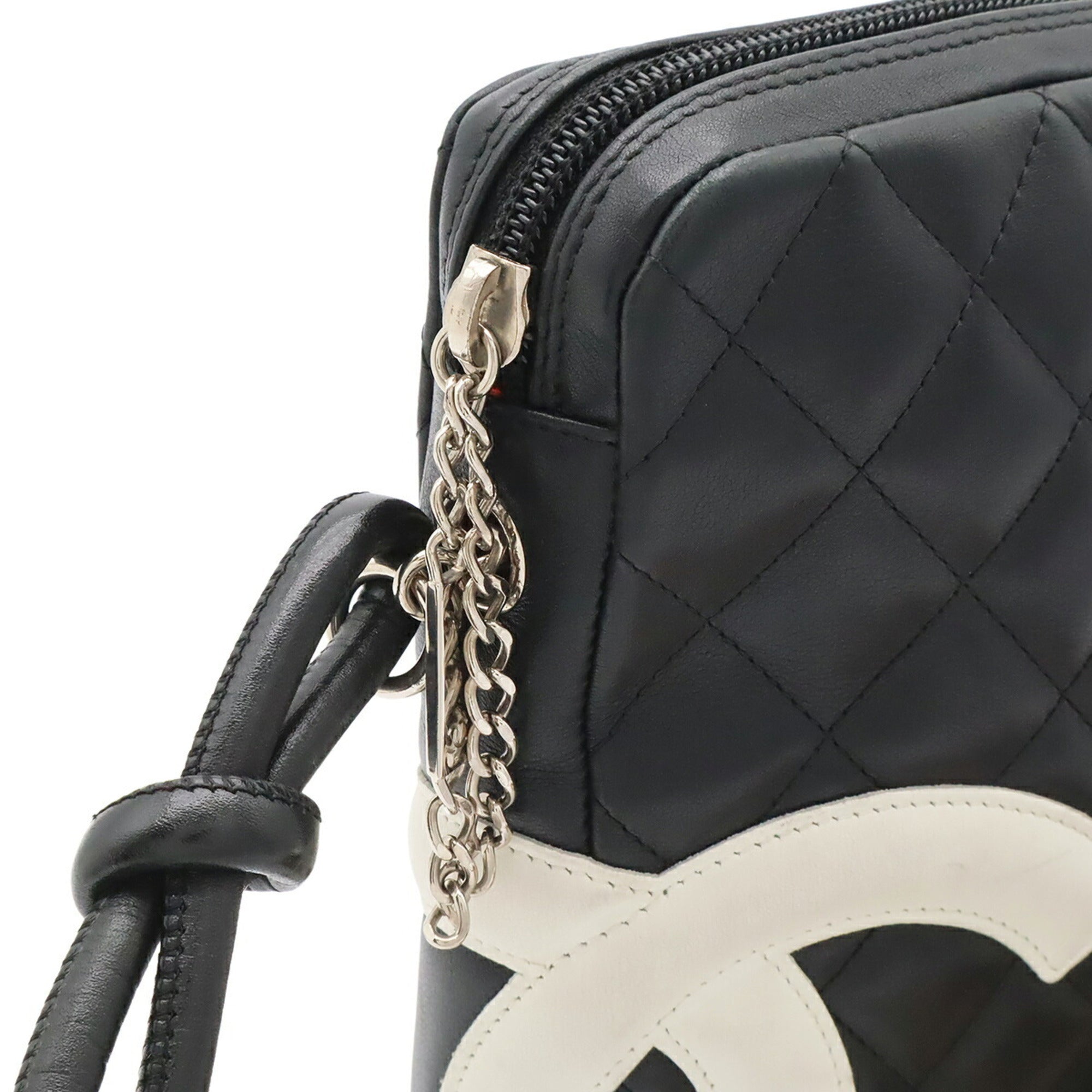 Chanel Ligne Cambon Black White Leather Shoulder Bag (Pre-Owned)