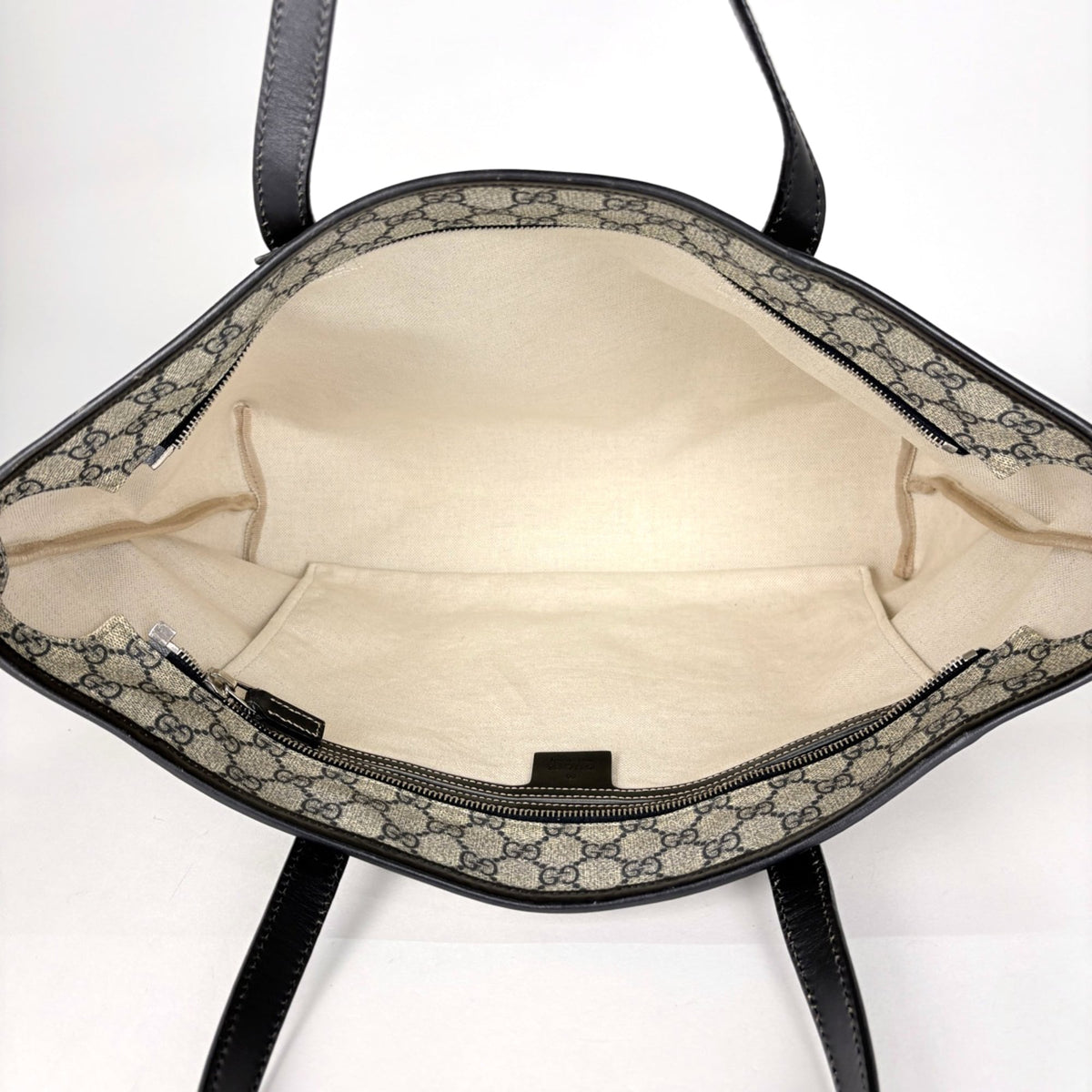 Gucci Beige Navy Coated Canvas Leather Tote Bag (Pre-Owned)