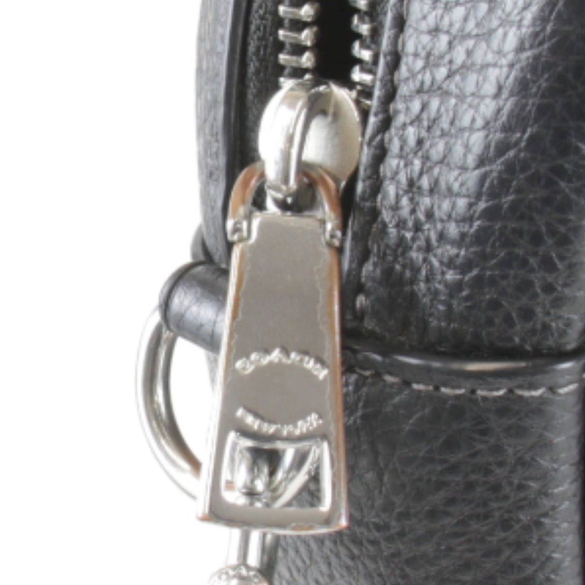 Coach Black Leather Metal Shoulder Bag (Pre-Owned)