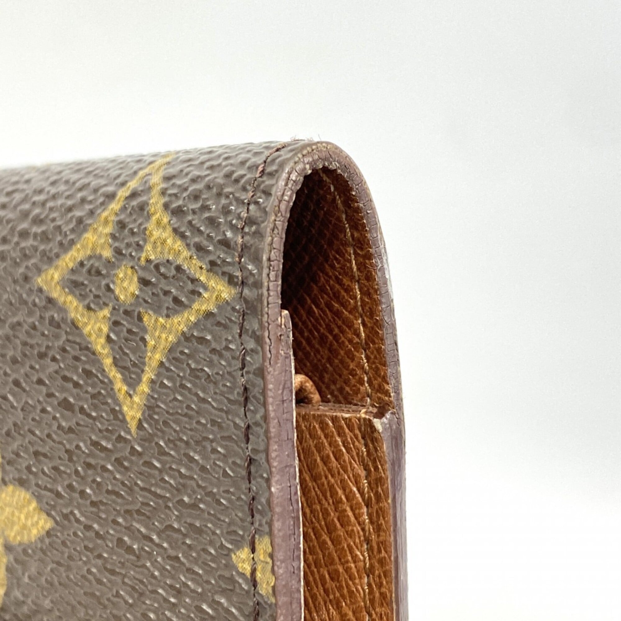 Louis Vuitton Brown Long Wallet (Tri-Fold) (Pre-Owned)