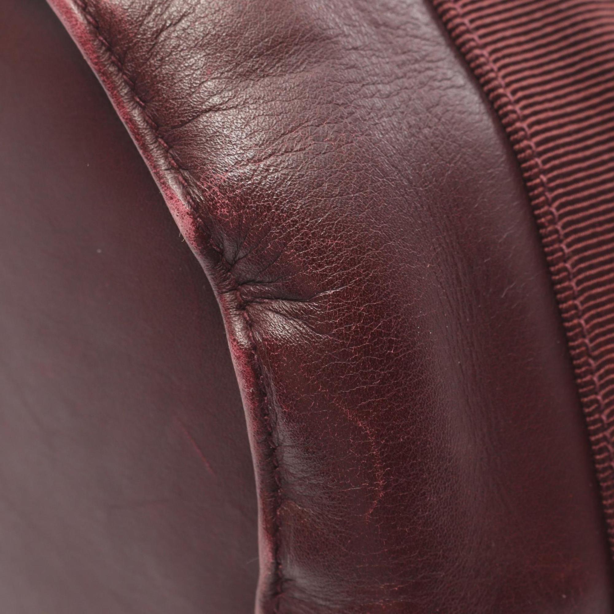 Salvatore Ferragamo Bordeaux Leather Shoulder Bag (Pre-Owned)