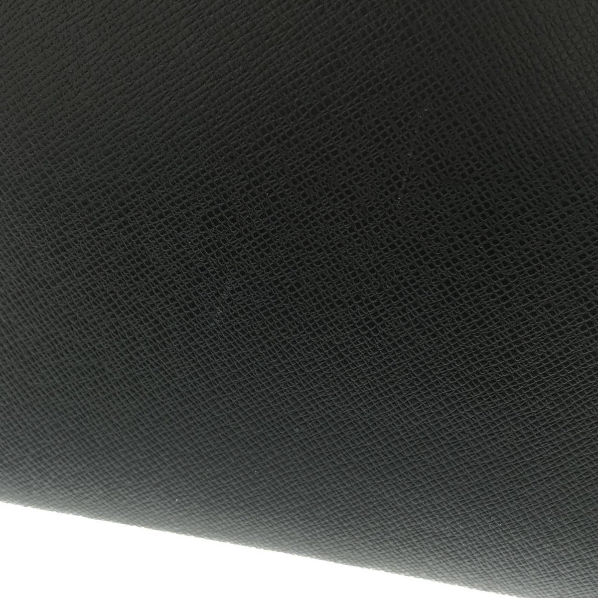 Louis Vuitton Black Leather Handbag Pochette (Pre-Owned)