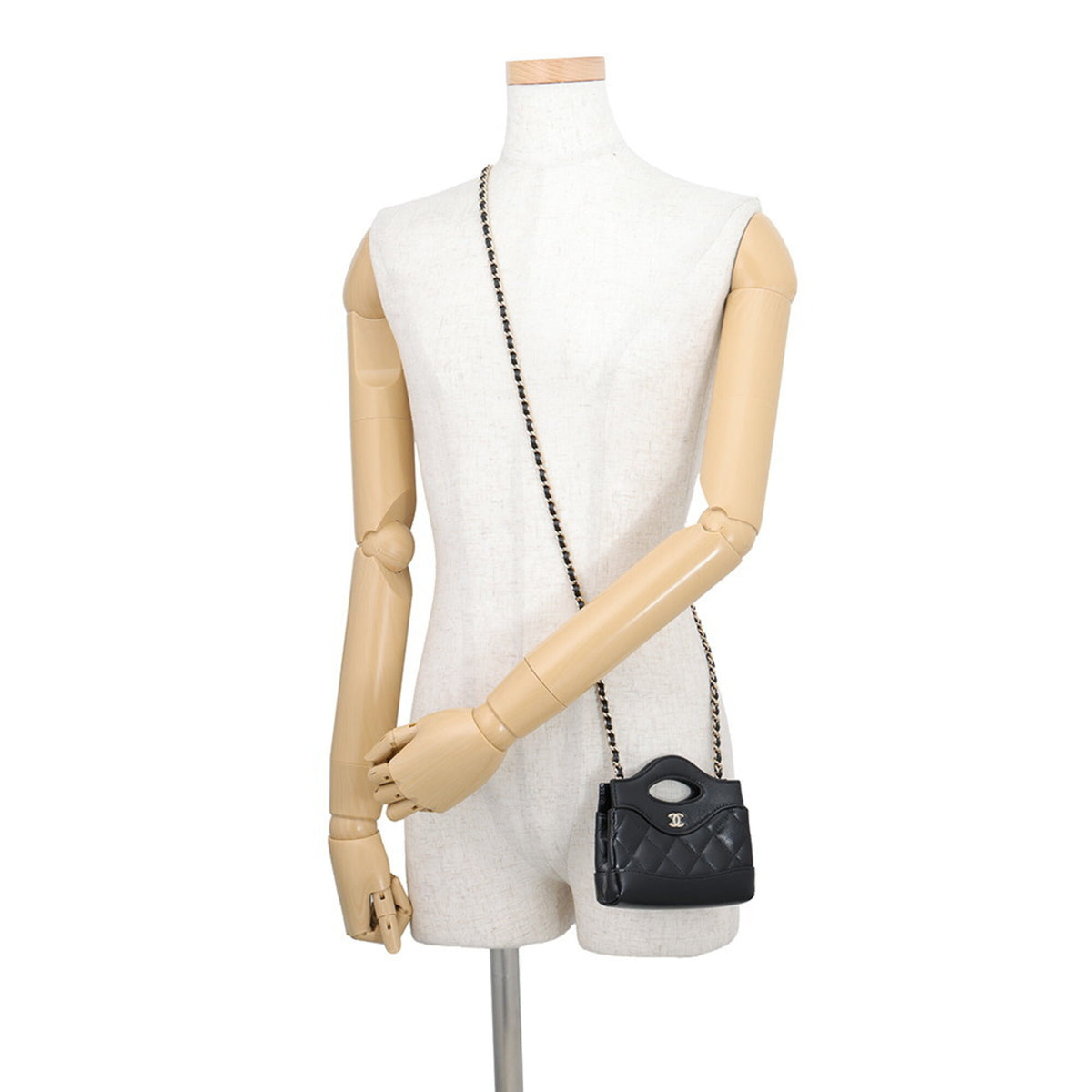 Chanel Matelasse Black Leather Handbag Shoulder Bag (Pre-Owned)
