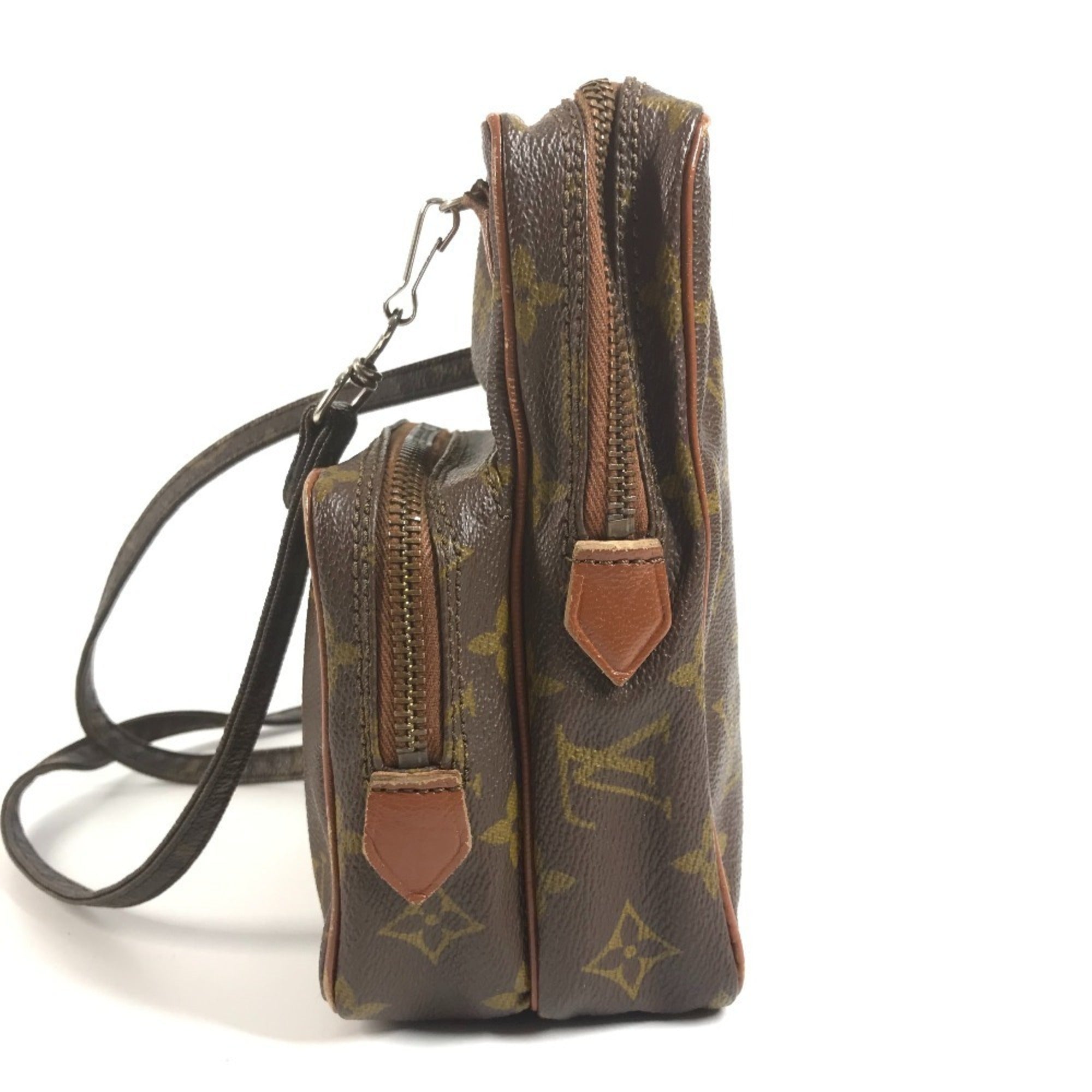 Louis Vuitton Brown Monogram Pochette Shoulder Bag (Pre-Owned)