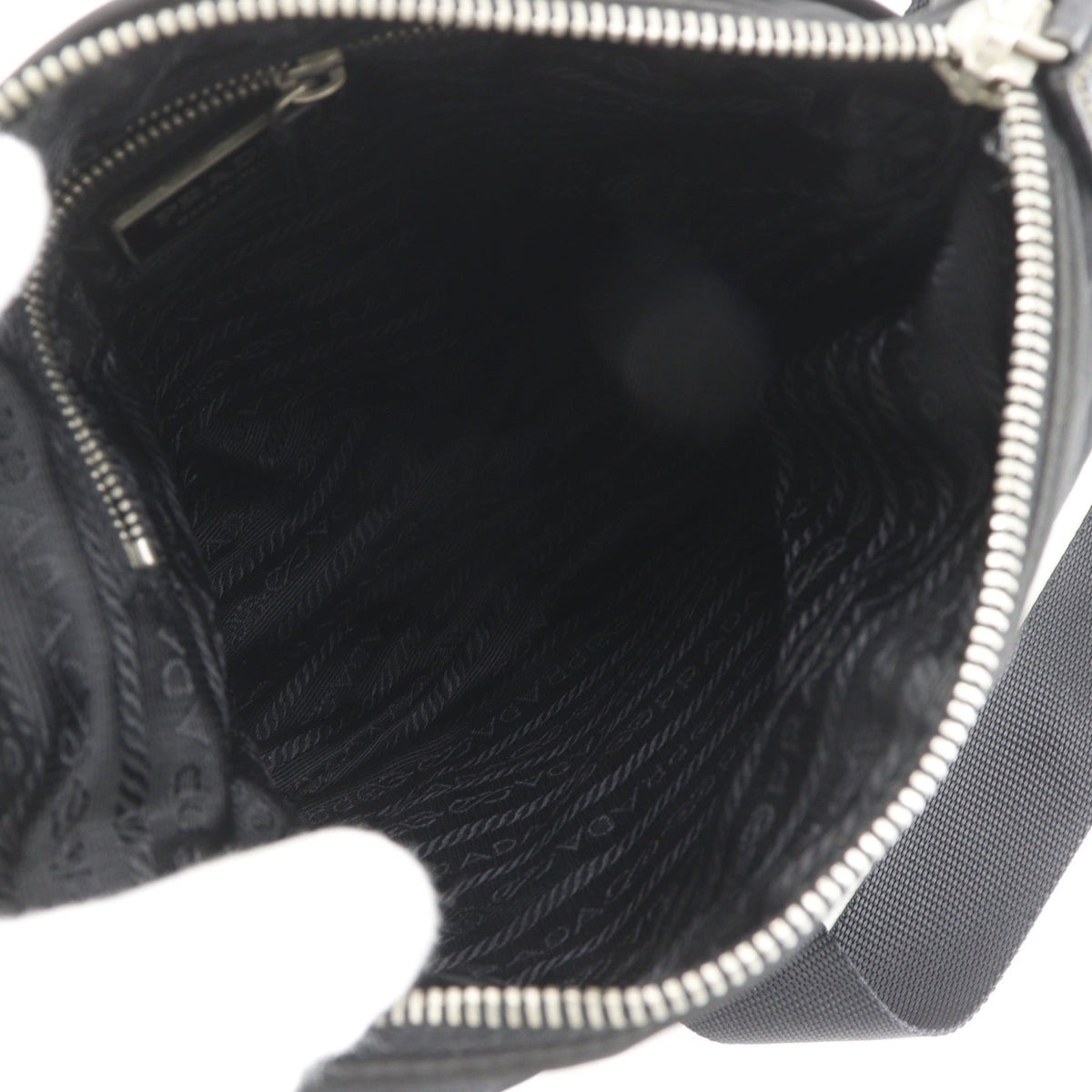 Prada Black Nylon Shoulder Bag (Pre-Owned)