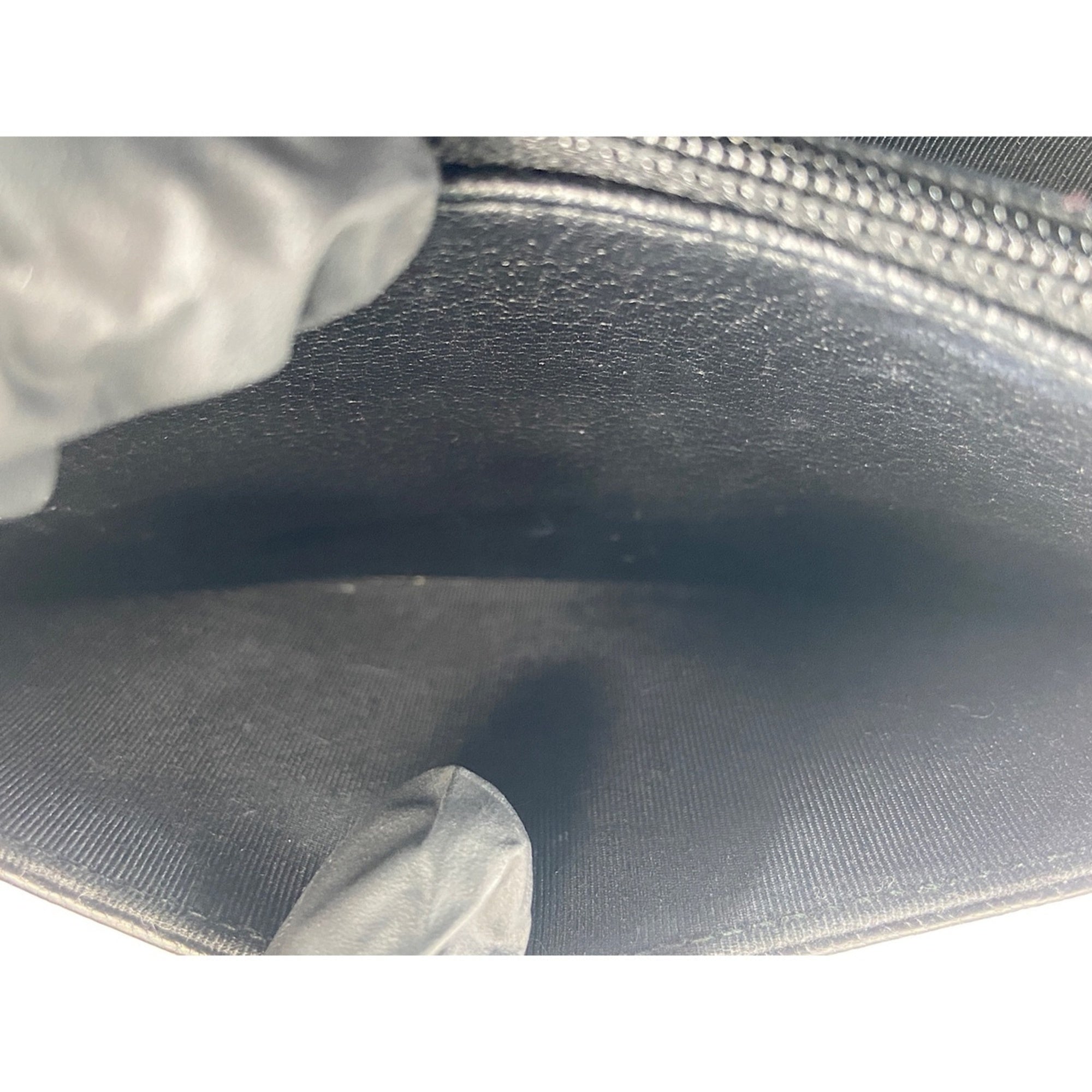 Chanel Black Shoulder Bag (Pre-Owned)