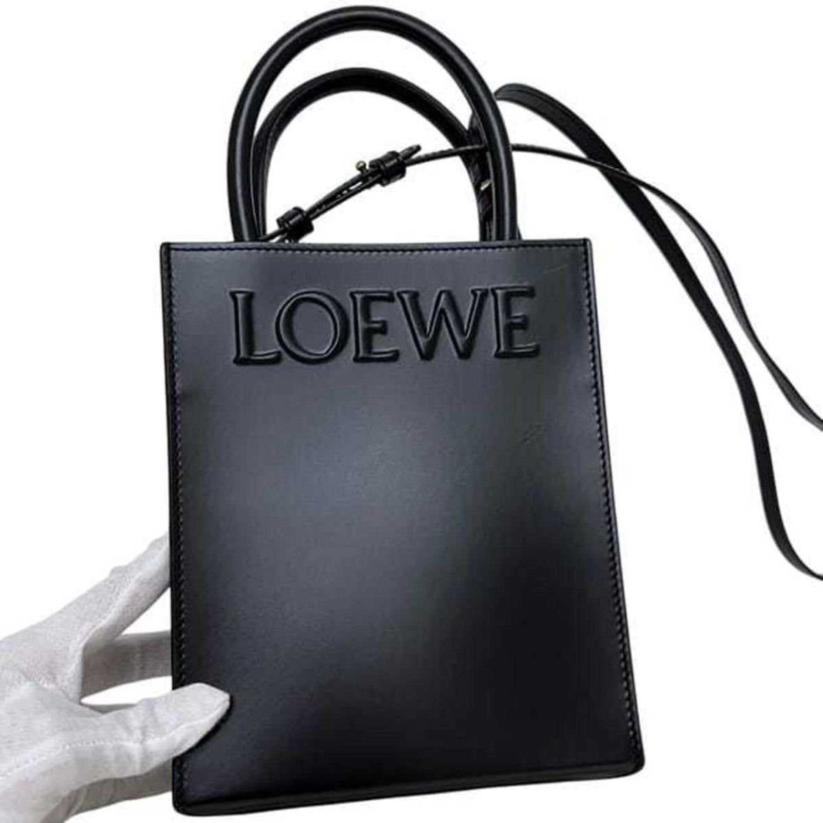 Loewe Black Leather Handbag (Pre-Owned)