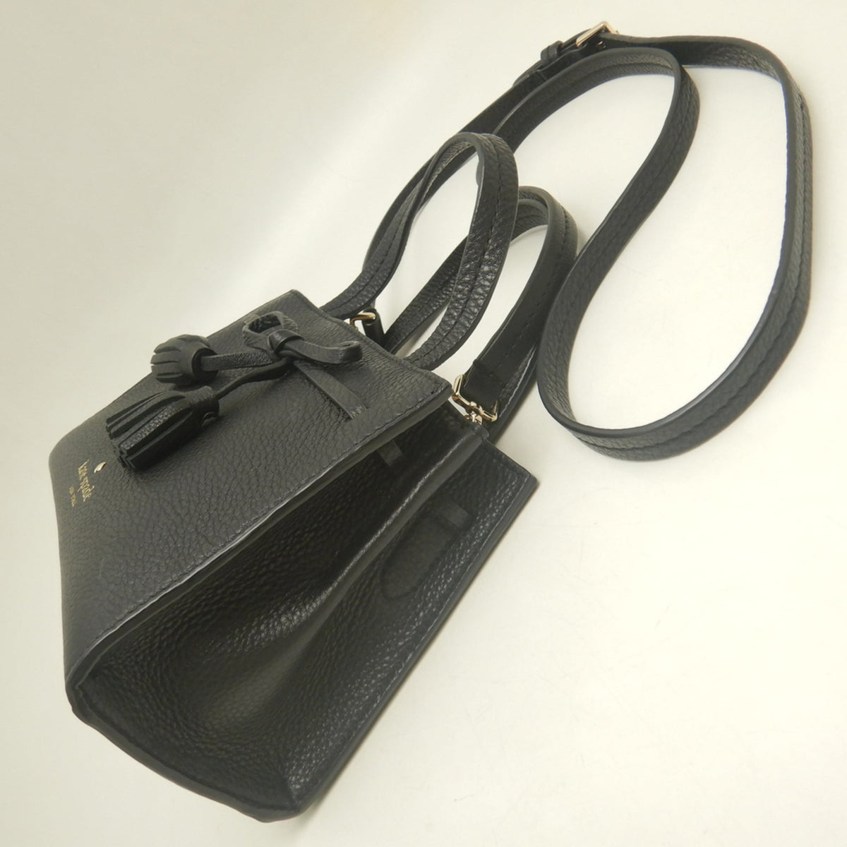 Kate Spade Black Leather Handbag (Pre-Owned)