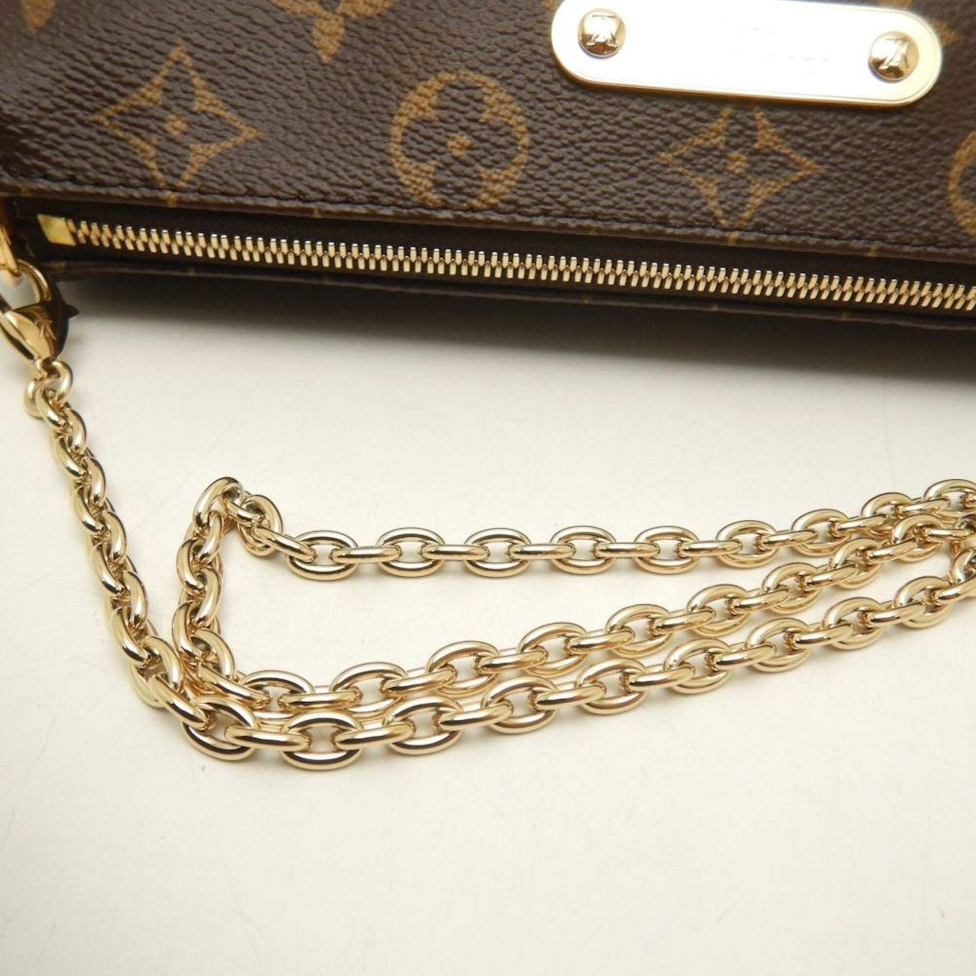 Louis Vuitton Monogram Brown Monogram Shoulder Bag (Pre-Owned)