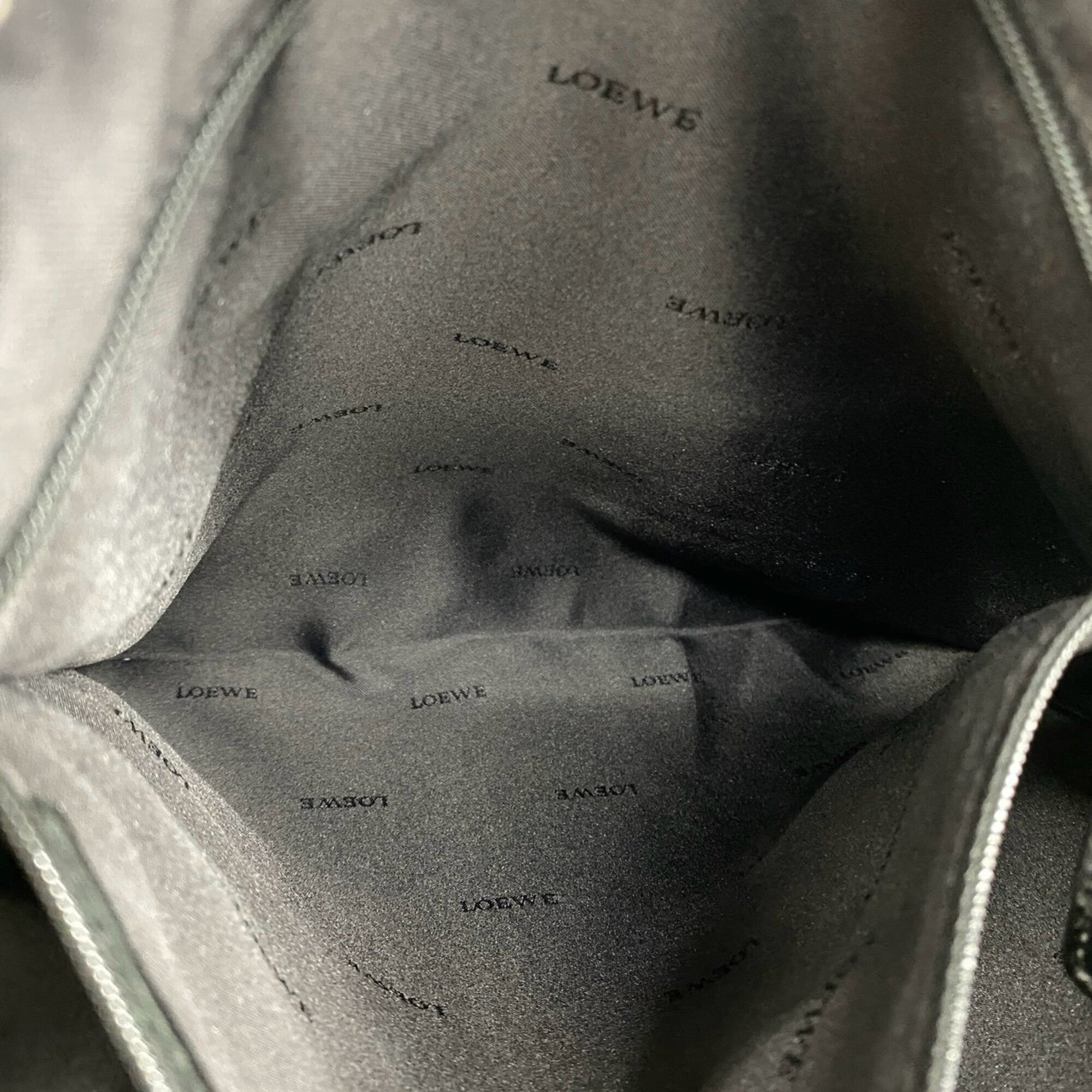 Loewe Black Leather Handbag Tote Bag (Pre-Owned)