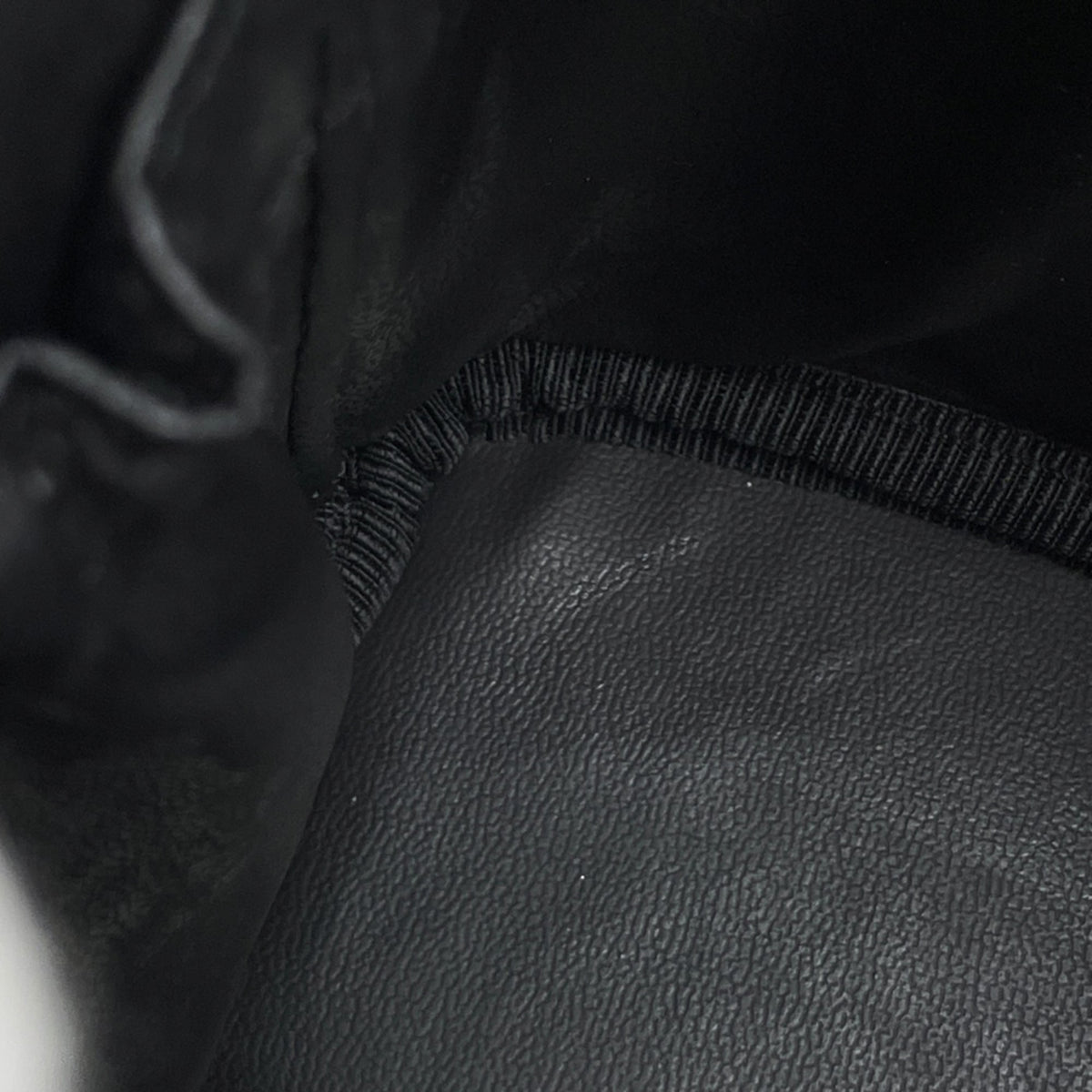 Chanel Black Patent Leather Pouch Vanity Bag (Pre-Owned)