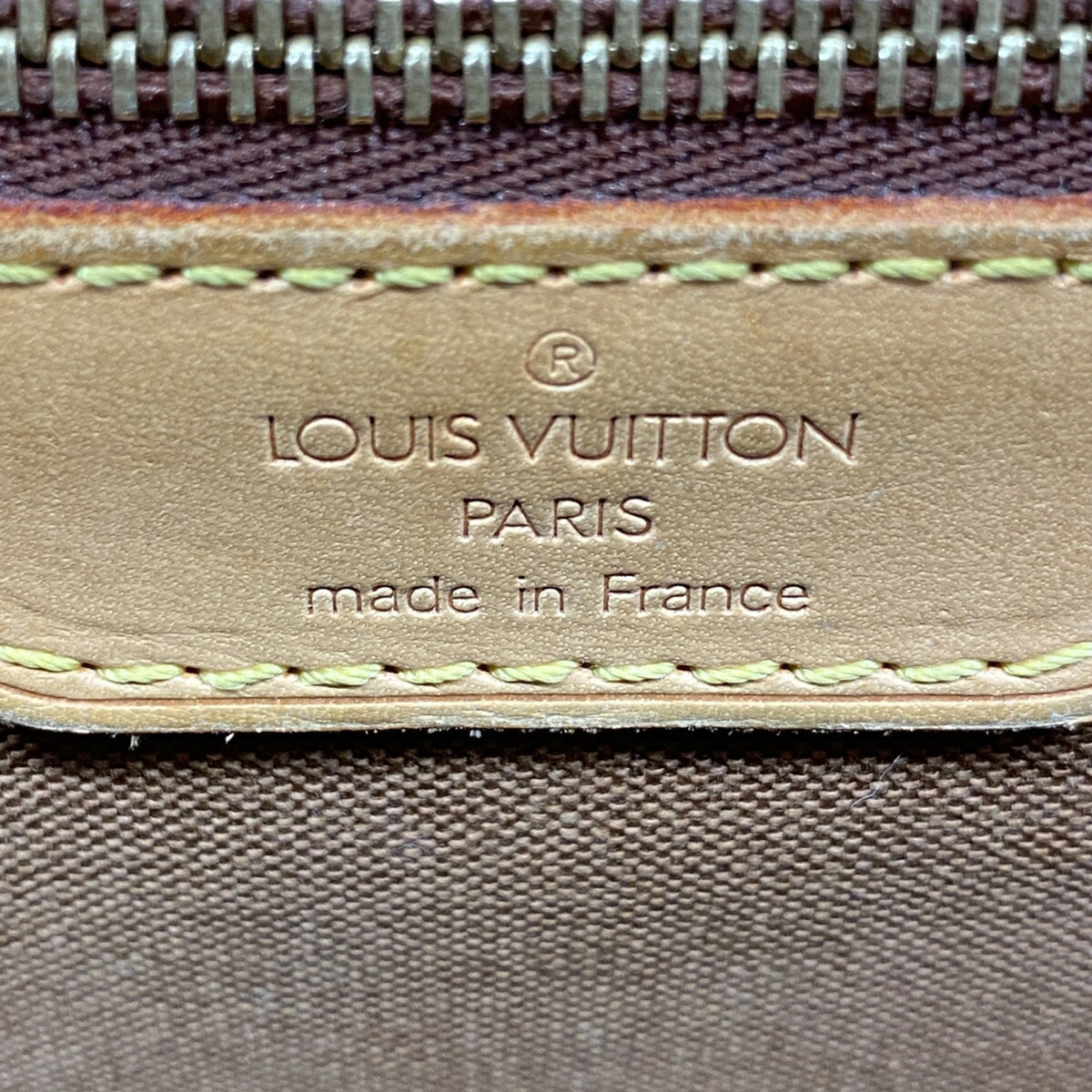 Louis Vuitton Brown Shoulder Bag (Pre-Owned)