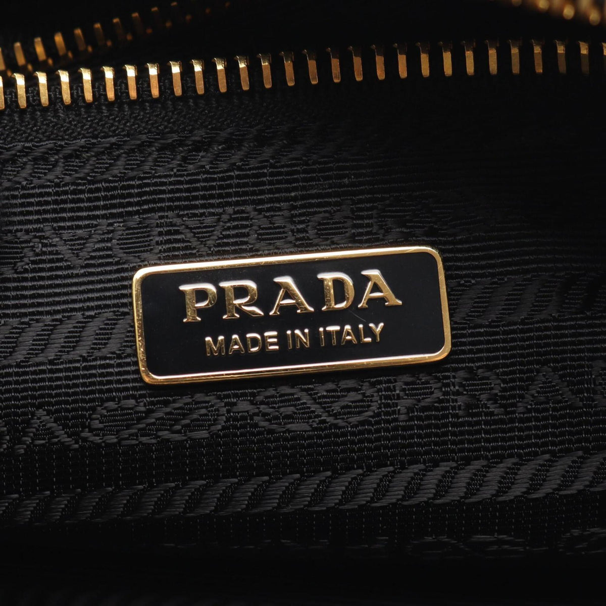 Prada Black Leather Handbag Shoulder Bag (Pre-Owned)