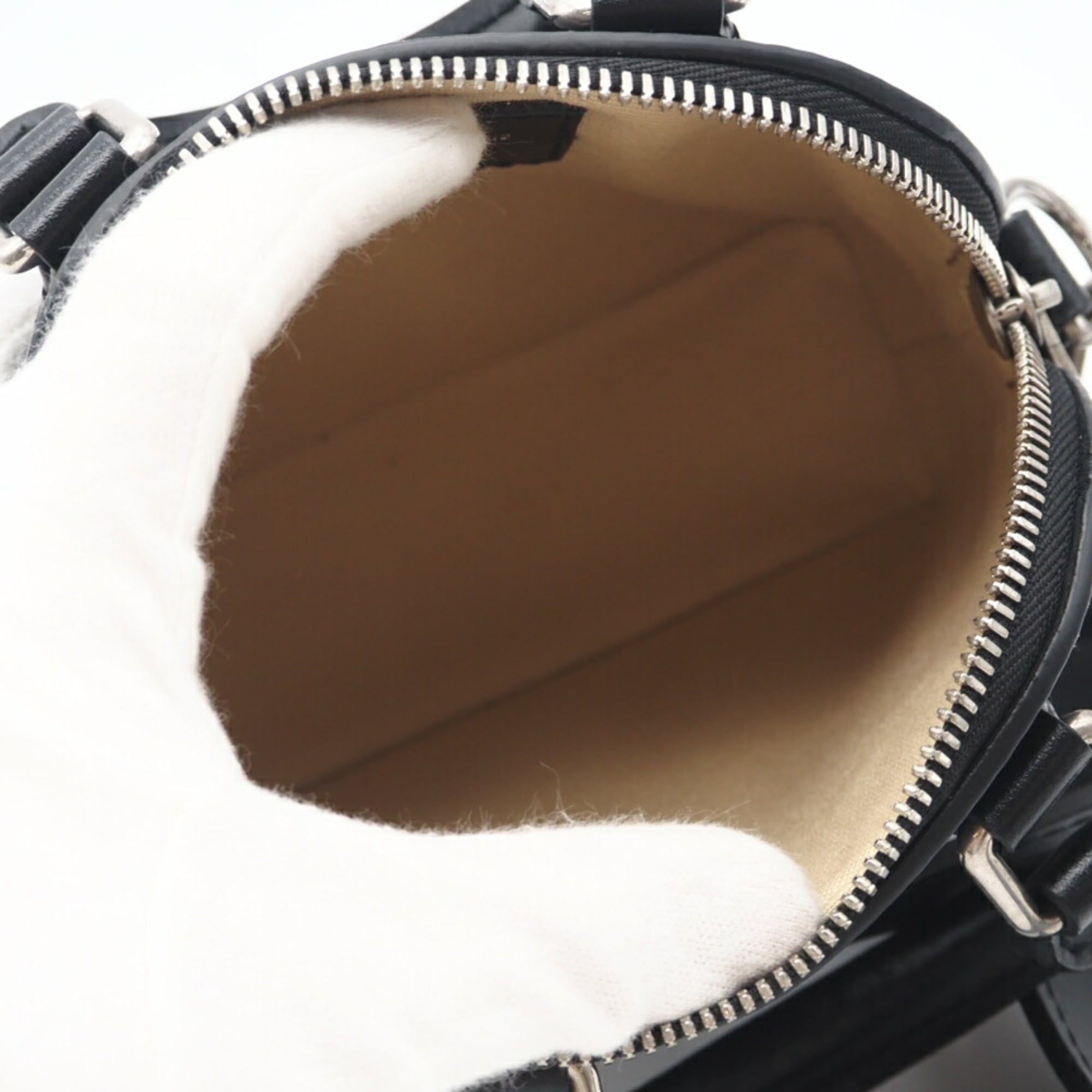 Louis Vuitton Black Leather Shoulder Bag (Pre-Owned)