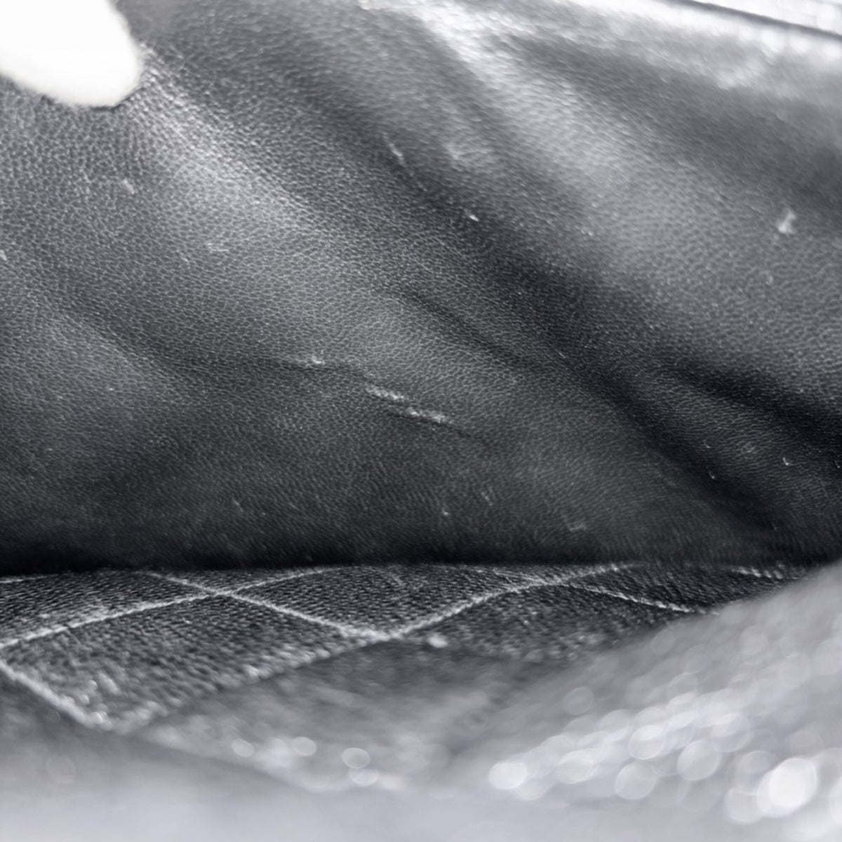 Chanel Black Grained Calfskin Handbag (Pre-Owned)