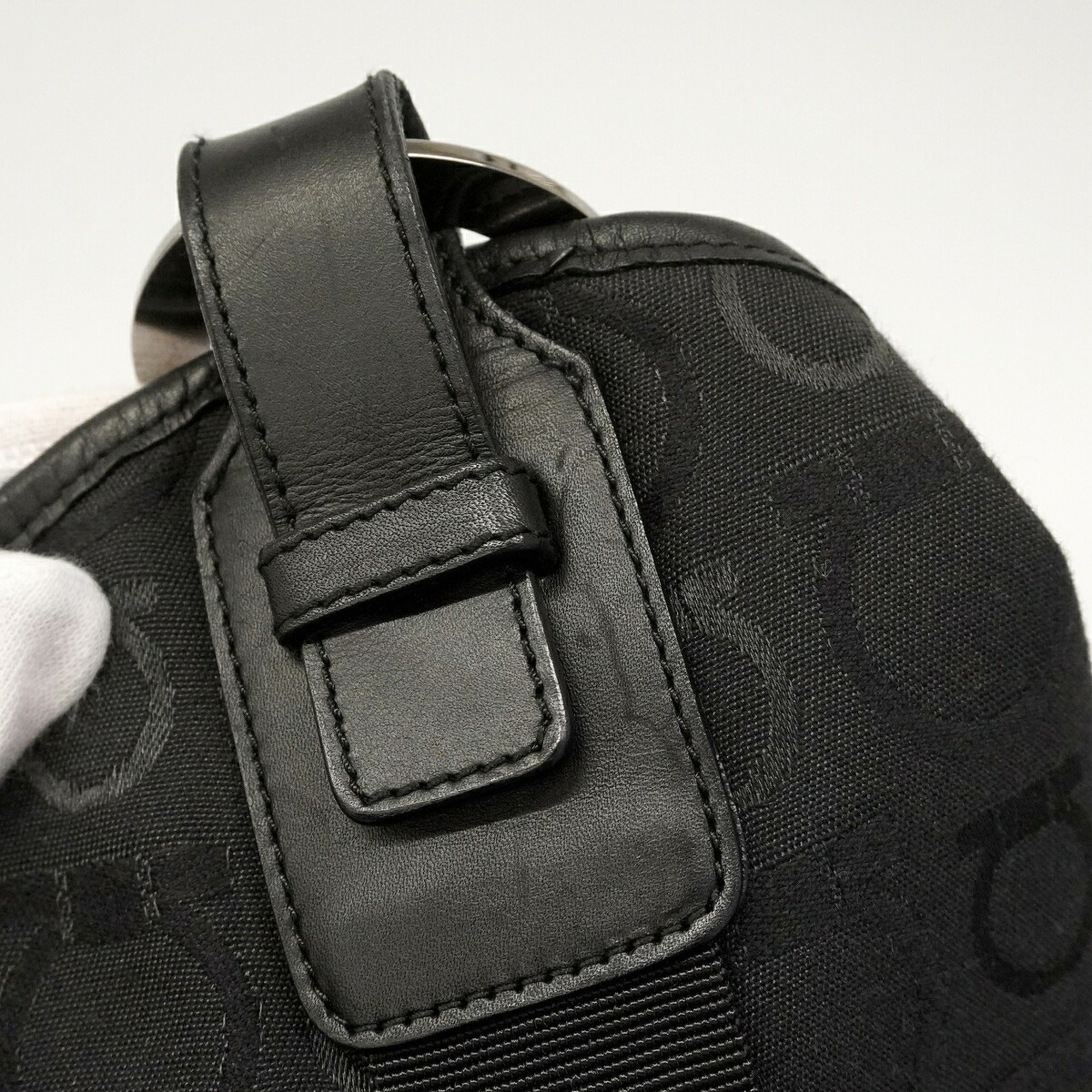 Salvatore Ferragamo Black Canvas Shoulder Bag (Pre-Owned)