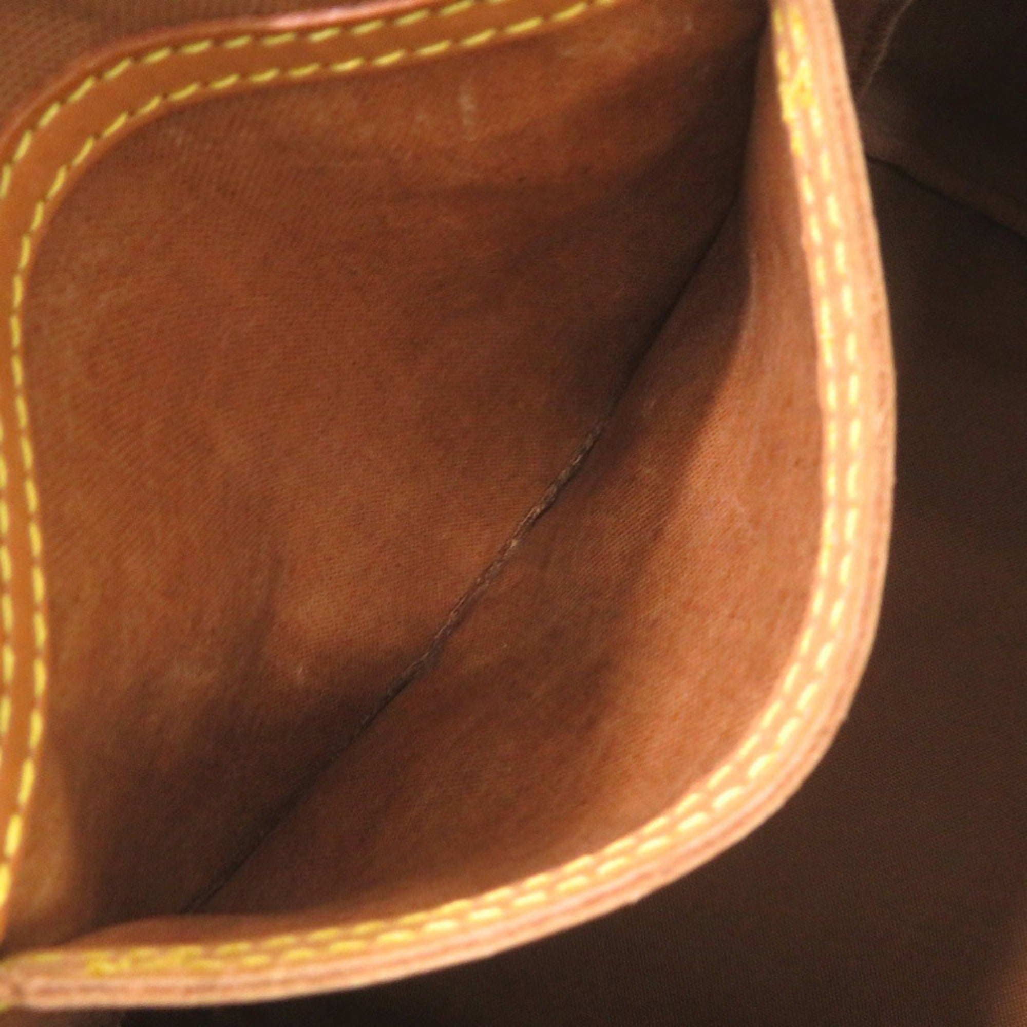 Louis Vuitton Brown Monogram Monogram Handbag (Pre-Owned)