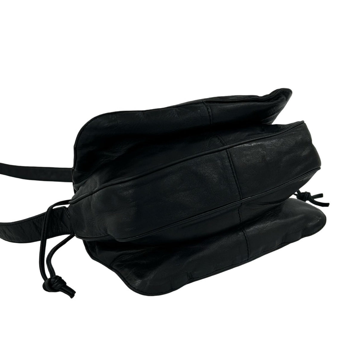 Loewe Black Leather Pochette Shoulder Bag (Pre-Owned)