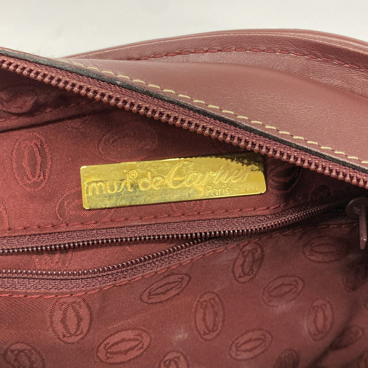 Cartier Bordeaux Leather Handbag (Pre-Owned)