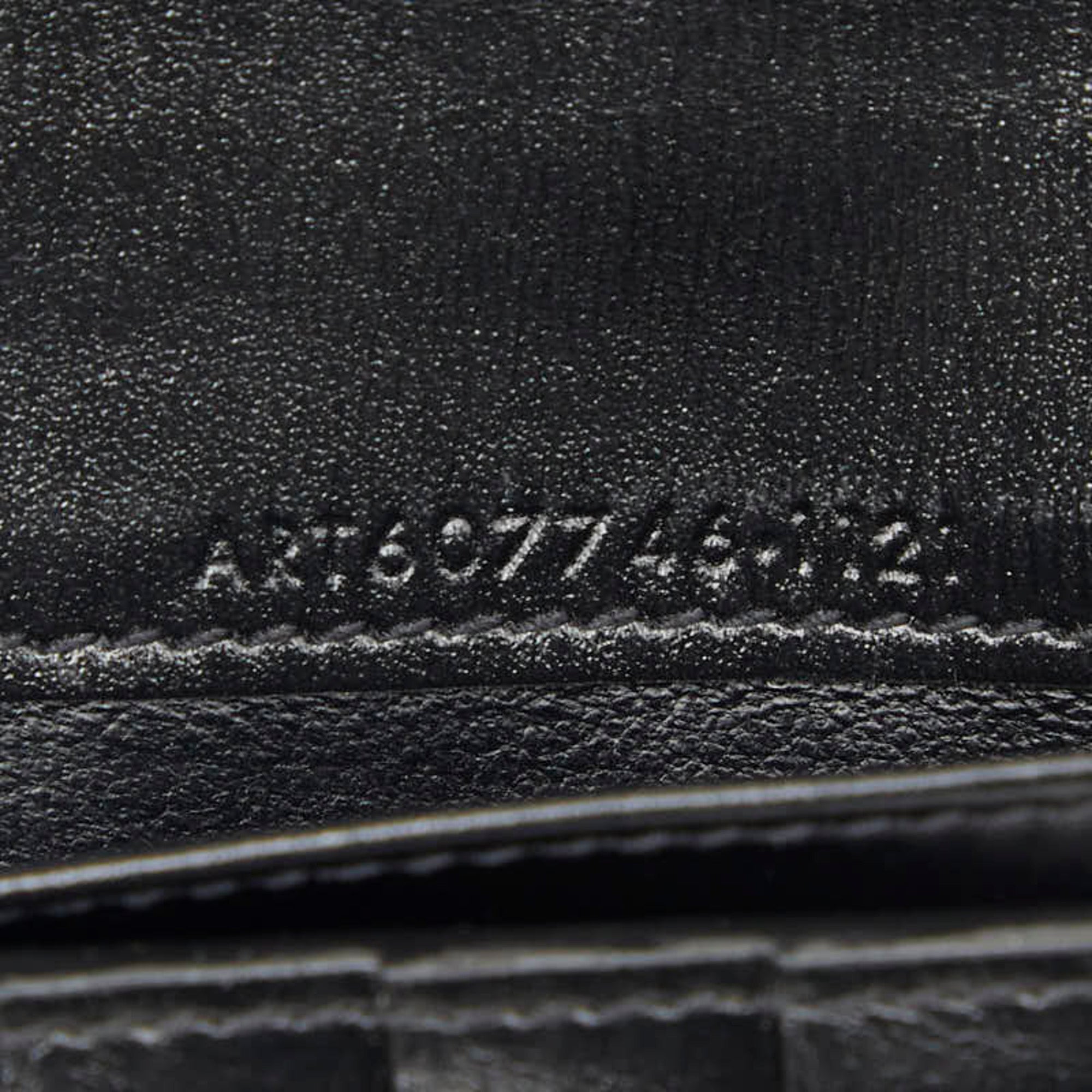 Saint Laurent Black Leather Long Wallet (Bi-Fold) (Pre-Owned)