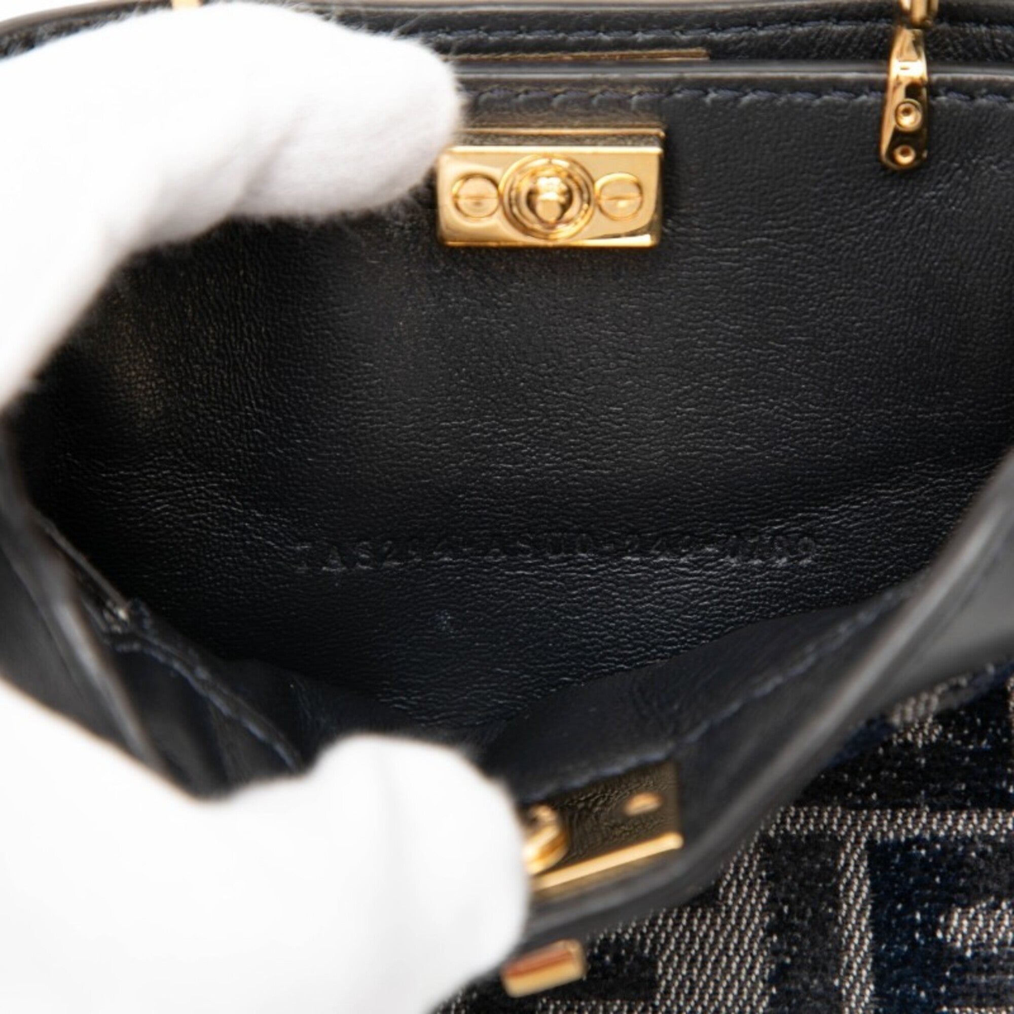 Fendi Navy Leather Canvas Handbag Shoulder Bag (Pre-Owned)