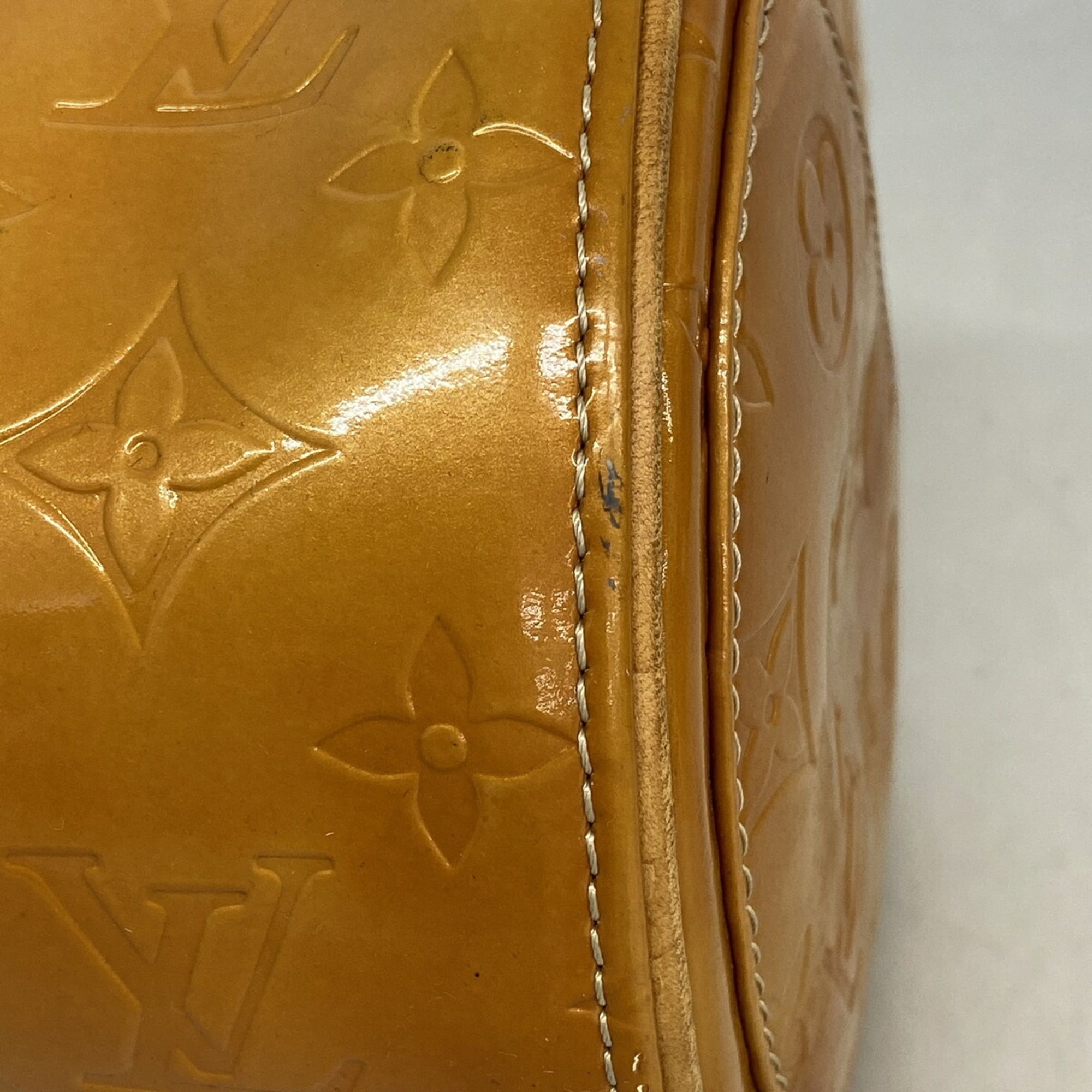Louis Vuitton Beige Handbag (Pre-Owned)
