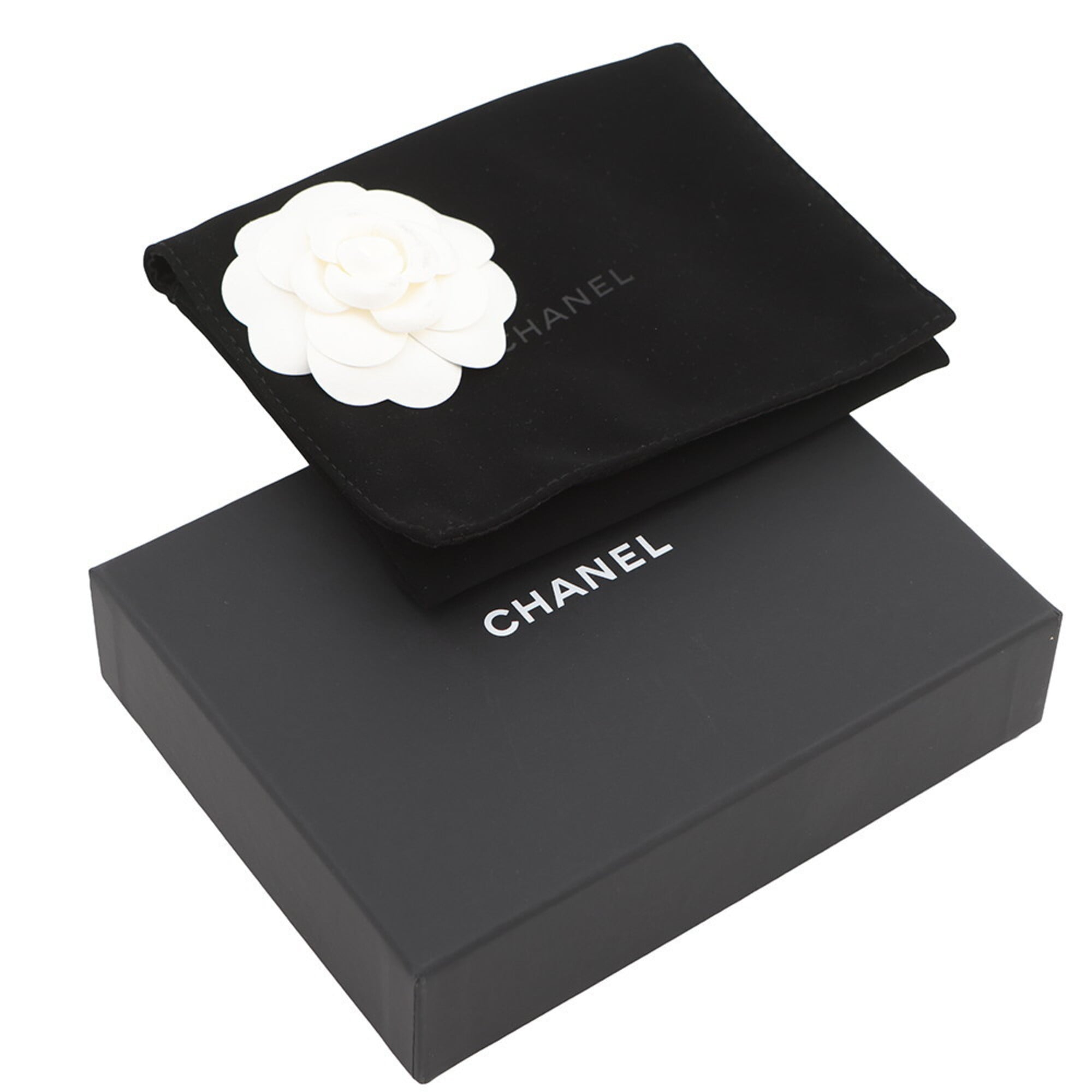 Chanel Matelasse Beige Grained Calfskin Wallet (Tri-Fold) (Pre-Owned)