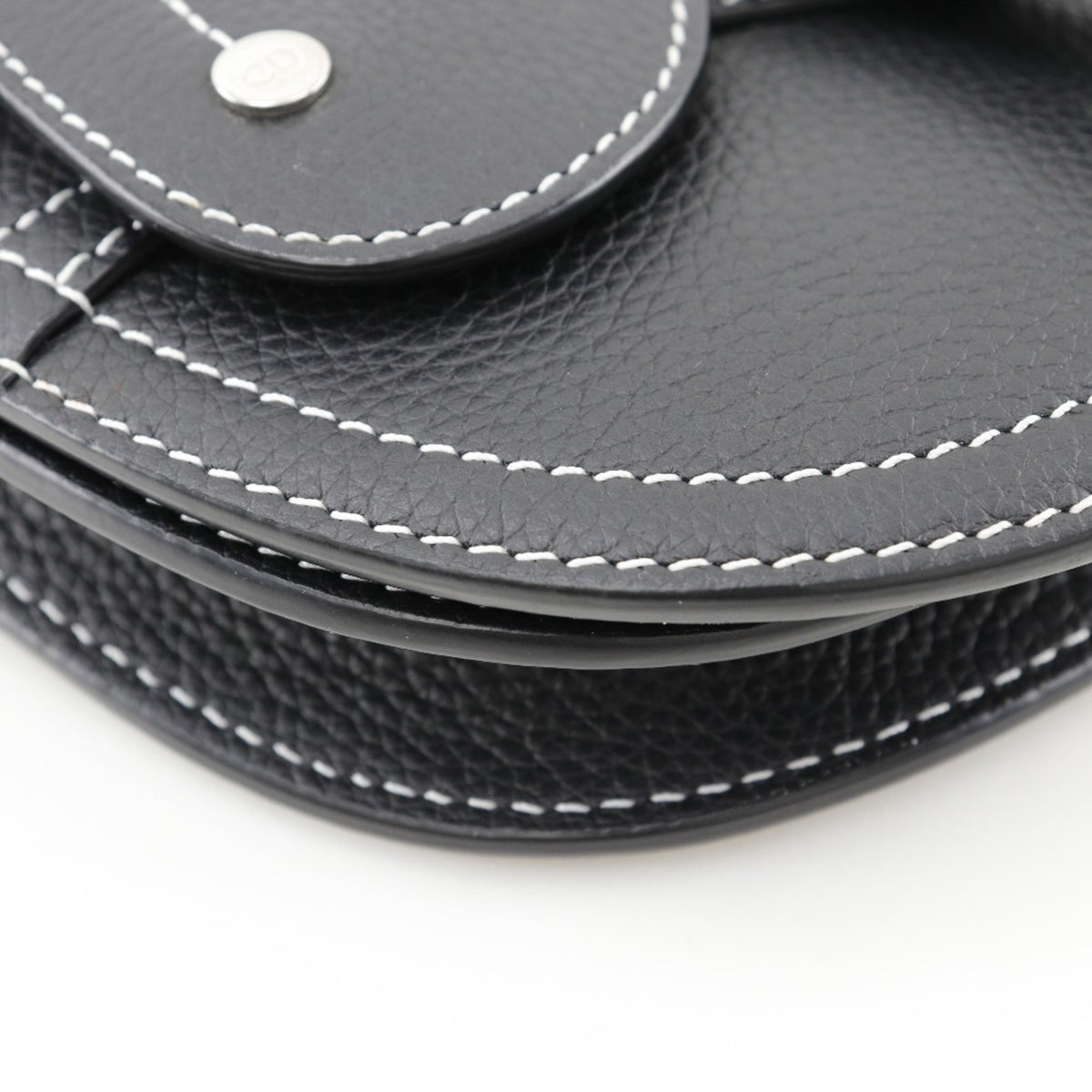 Christian Dior Black Leather Sling Bag (Pre-Owned)