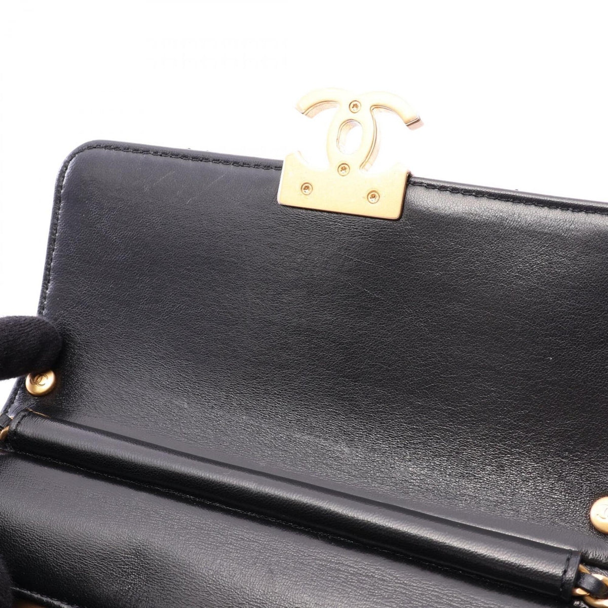 Chanel Black Leather Handbag Shoulder Bag (Pre-Owned)