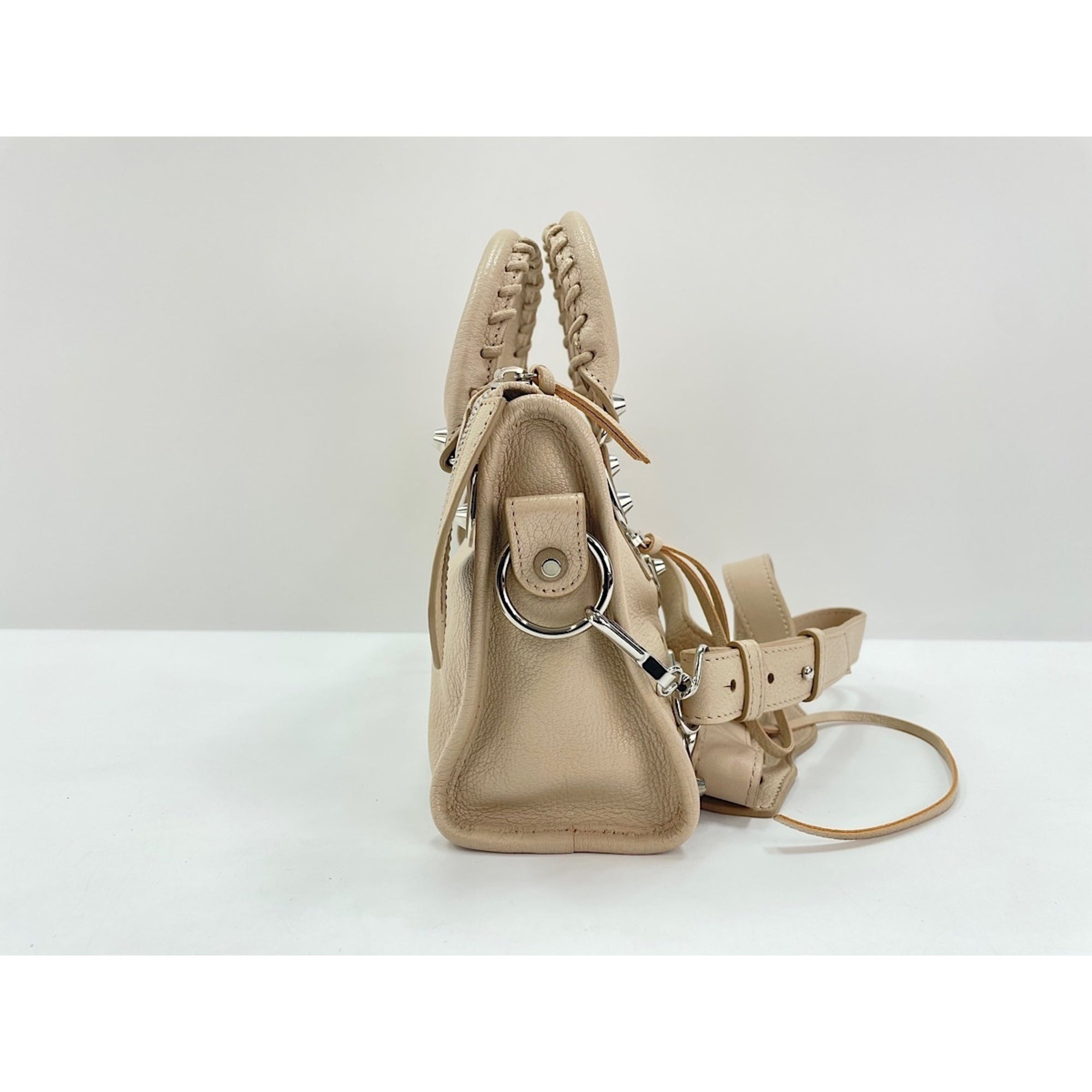 Balenciaga Beige Handbag (Pre-Owned)