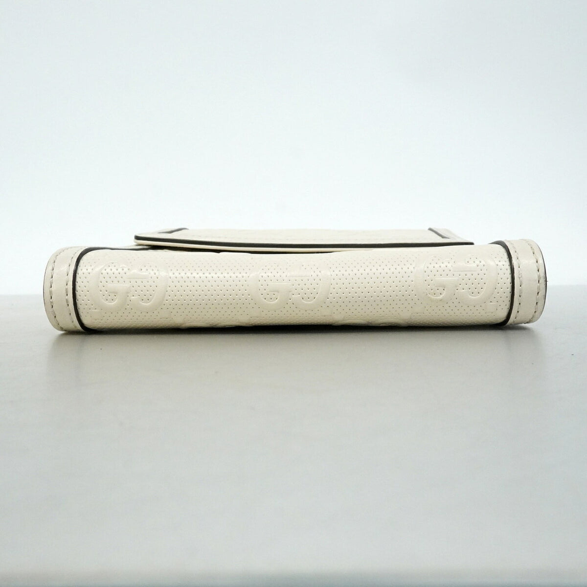 Gucci White Leather Shoulder Bag (Pre-Owned)
