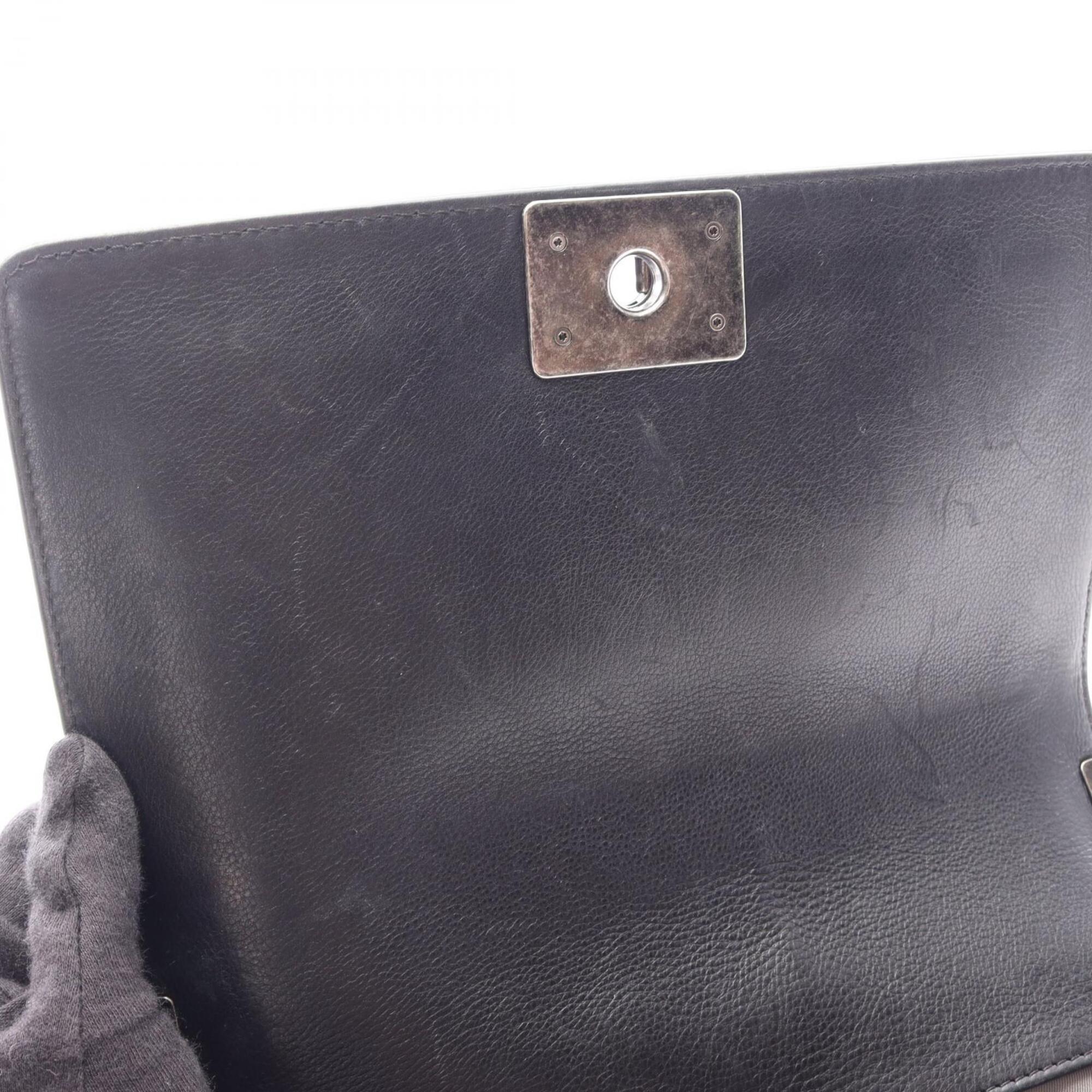 Chanel Black Leather Handbag Shoulder Bag (Pre-Owned)