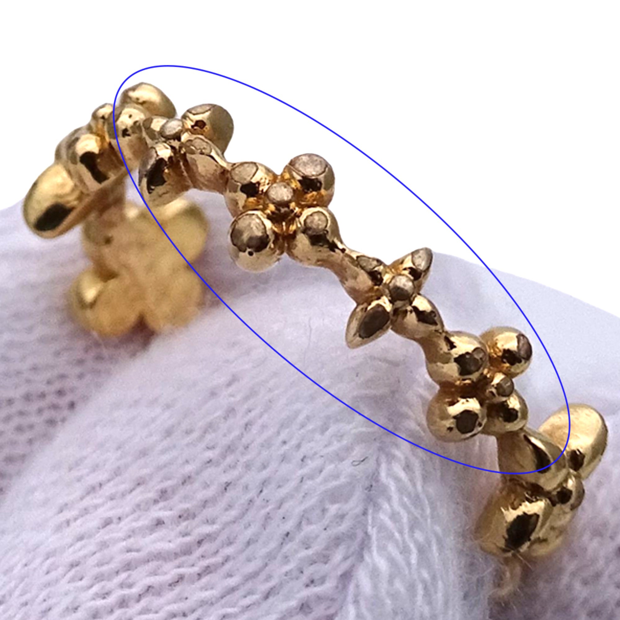 Louis Vuitton Gold Metal (Pre-Owned)