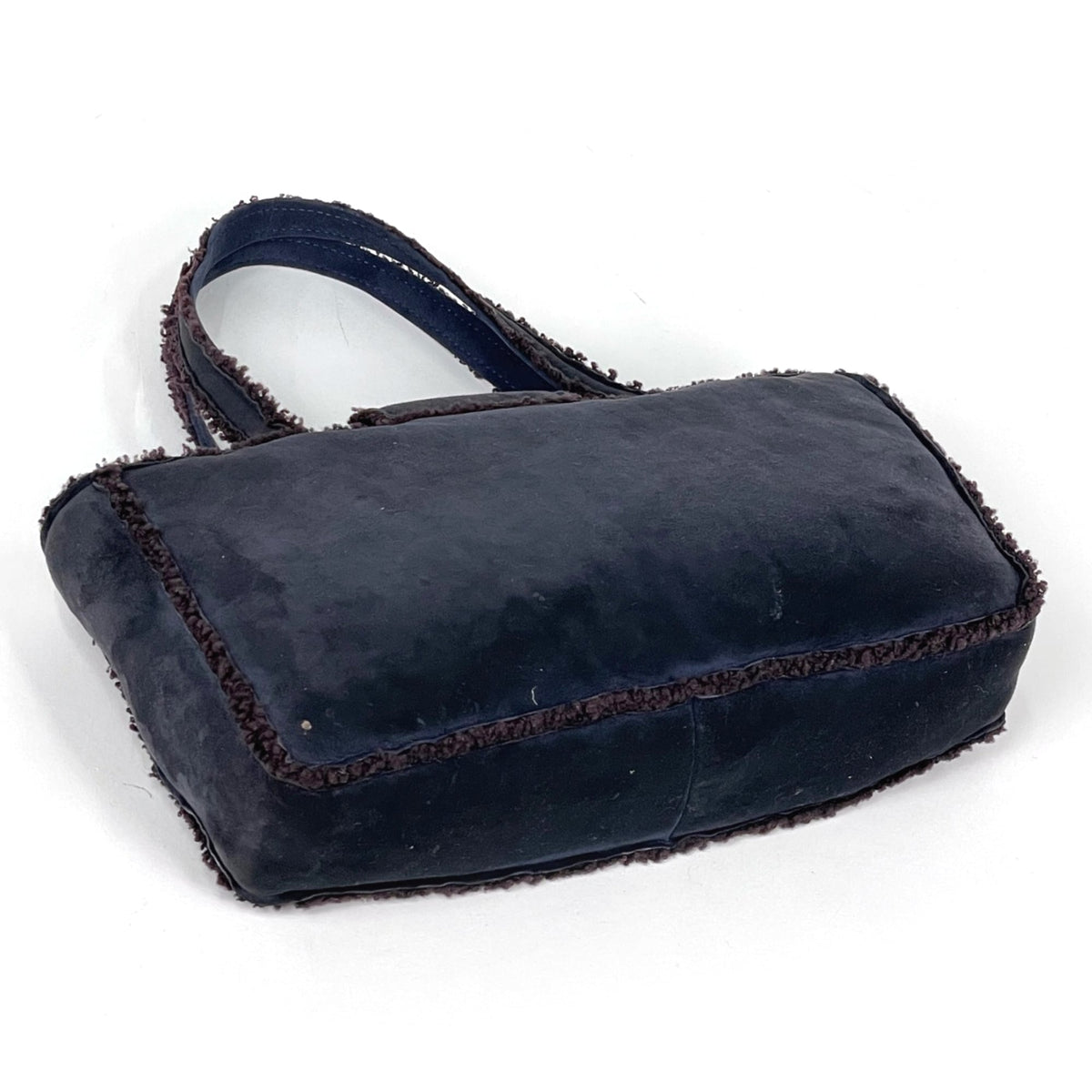 Chanel Navy Leather Handbag (Pre-Owned)