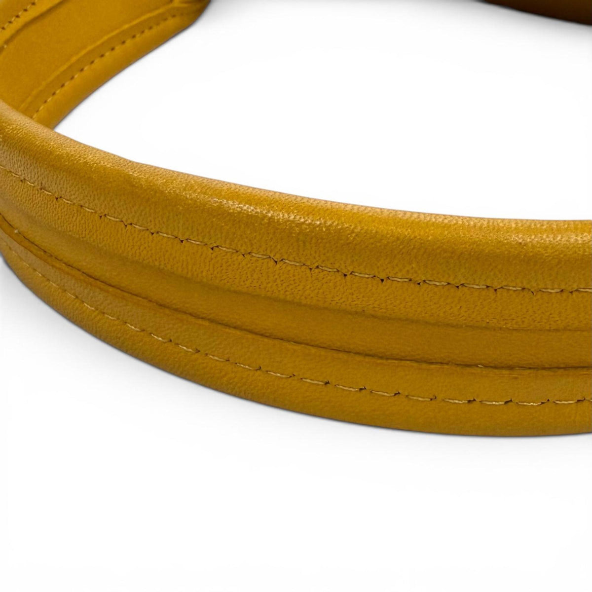 Coach Mustard Leather Shoulder Bag (Pre-Owned)