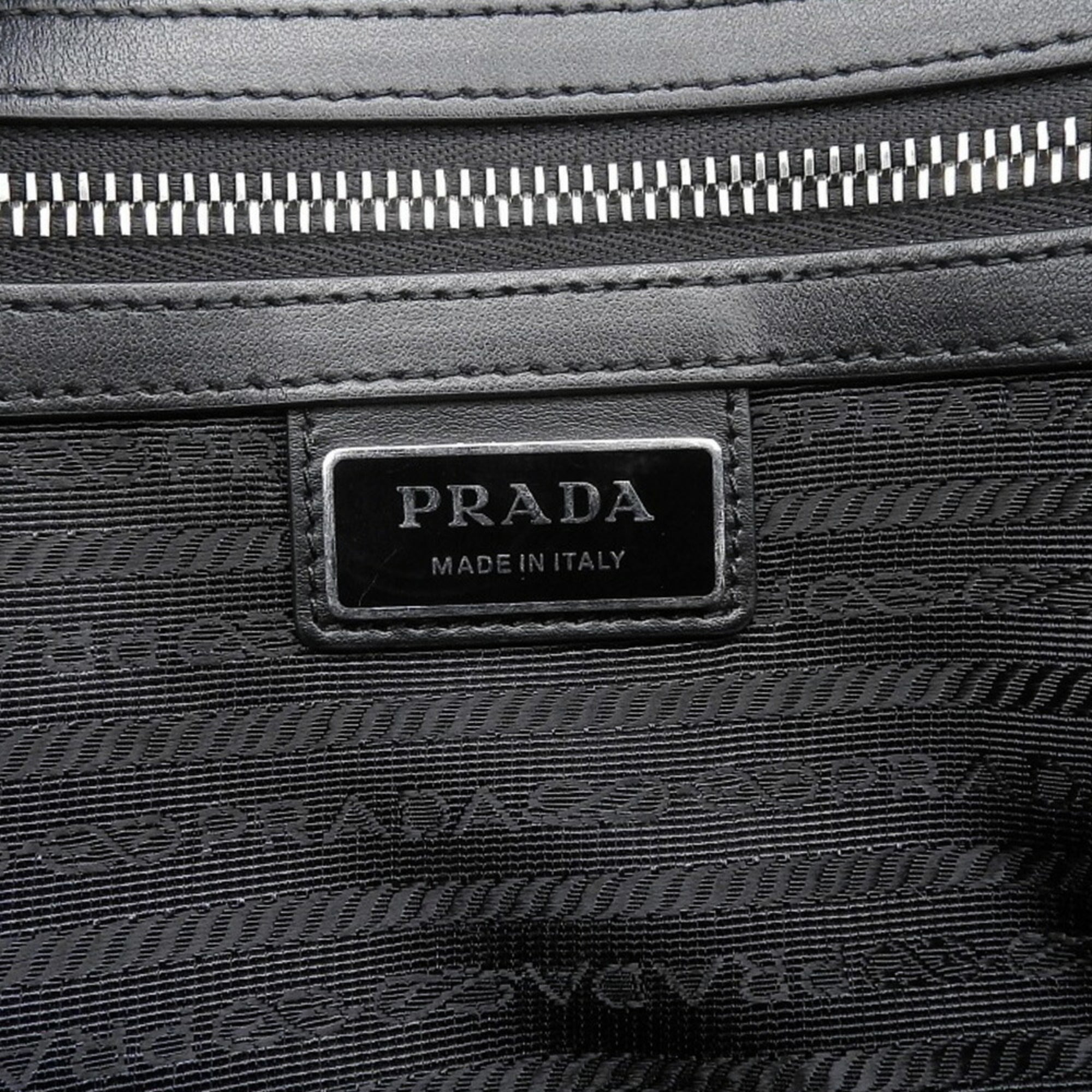 Prada Black Vitello Daino Sling Bag (Pre-Owned)