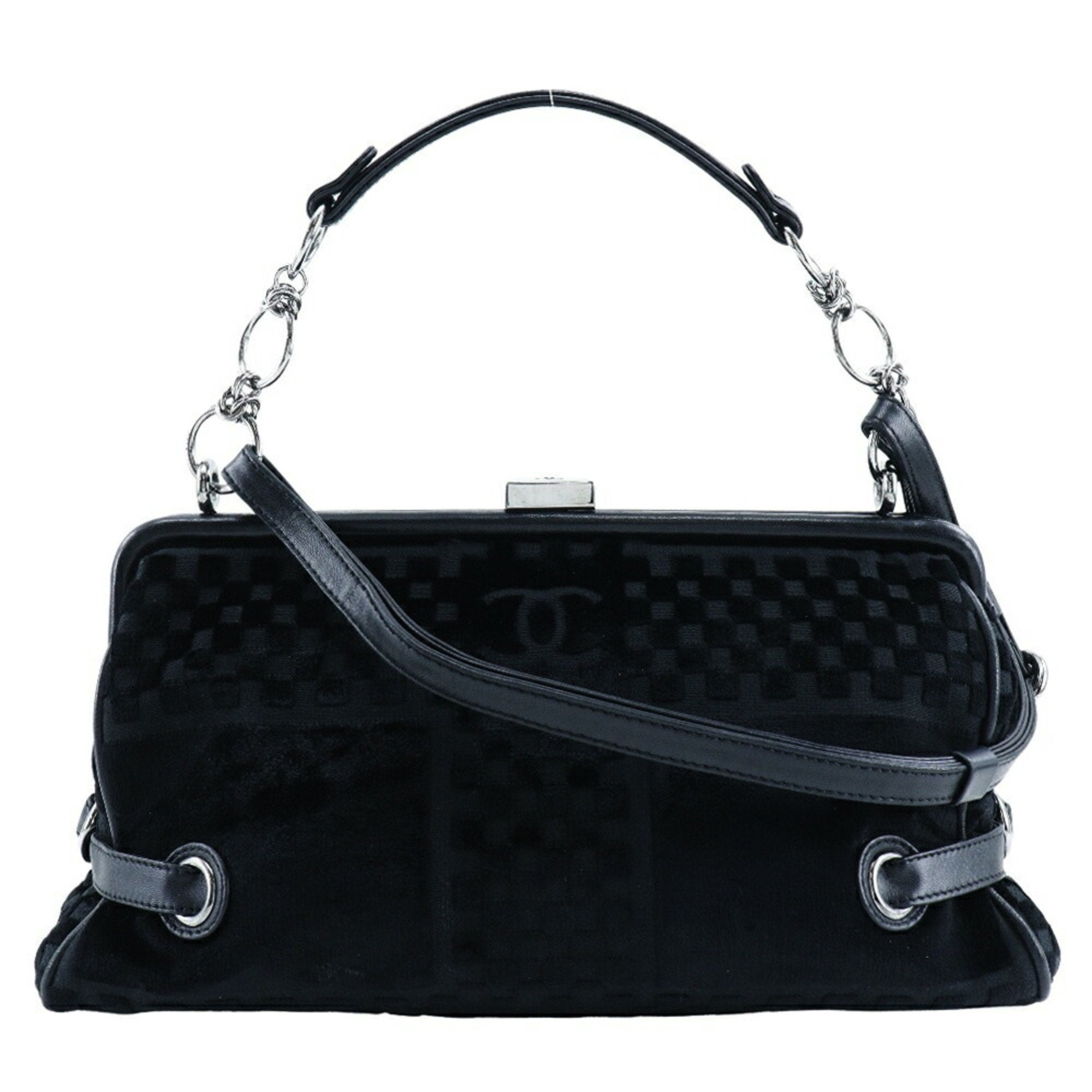 Chanel Black Leather Shoulder Bag (Pre-Owned)