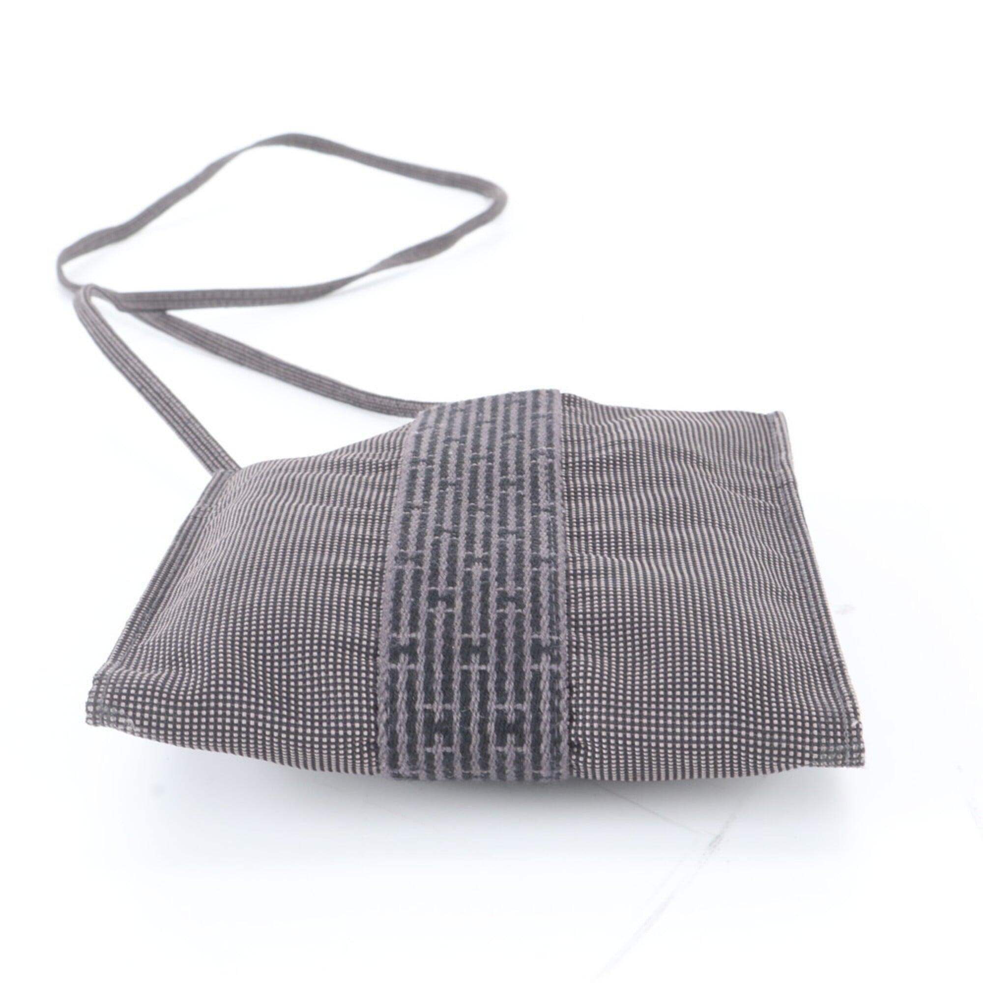 Hermes Her Line Black Canvas Pochette Shoulder Bag (Pre-Owned)