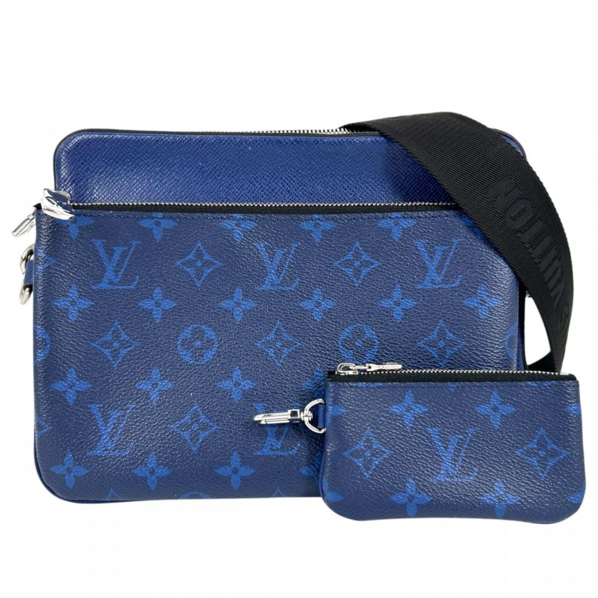 Louis Vuitton Taigarama Blue Cobalt Taigarama Shoulder Bag (Pre-Owned)