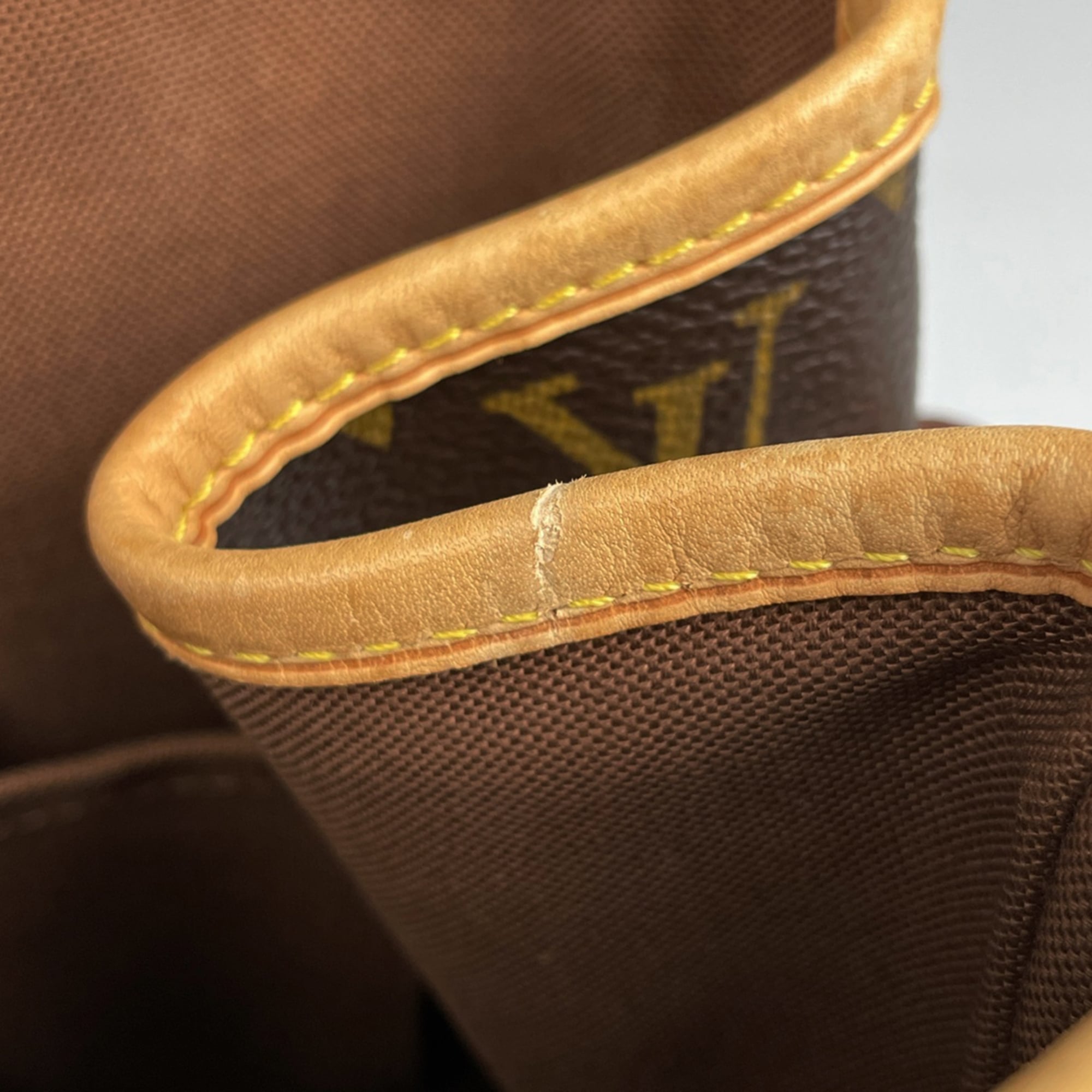 Louis Vuitton Brown Galle Monogram Monogram Handbag (Pre-Owned)