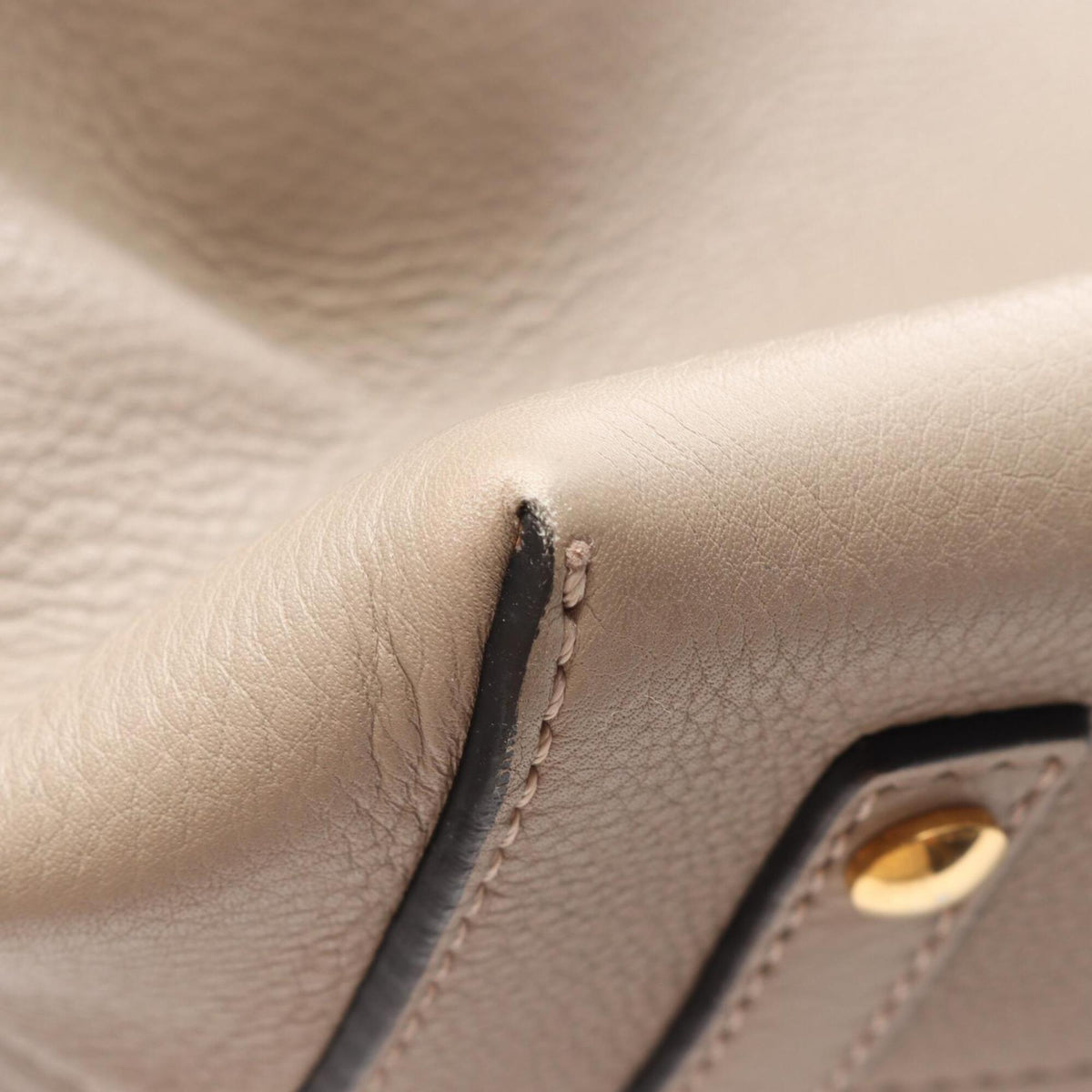 Burberry Beige White Leather Handbag (Pre-Owned)