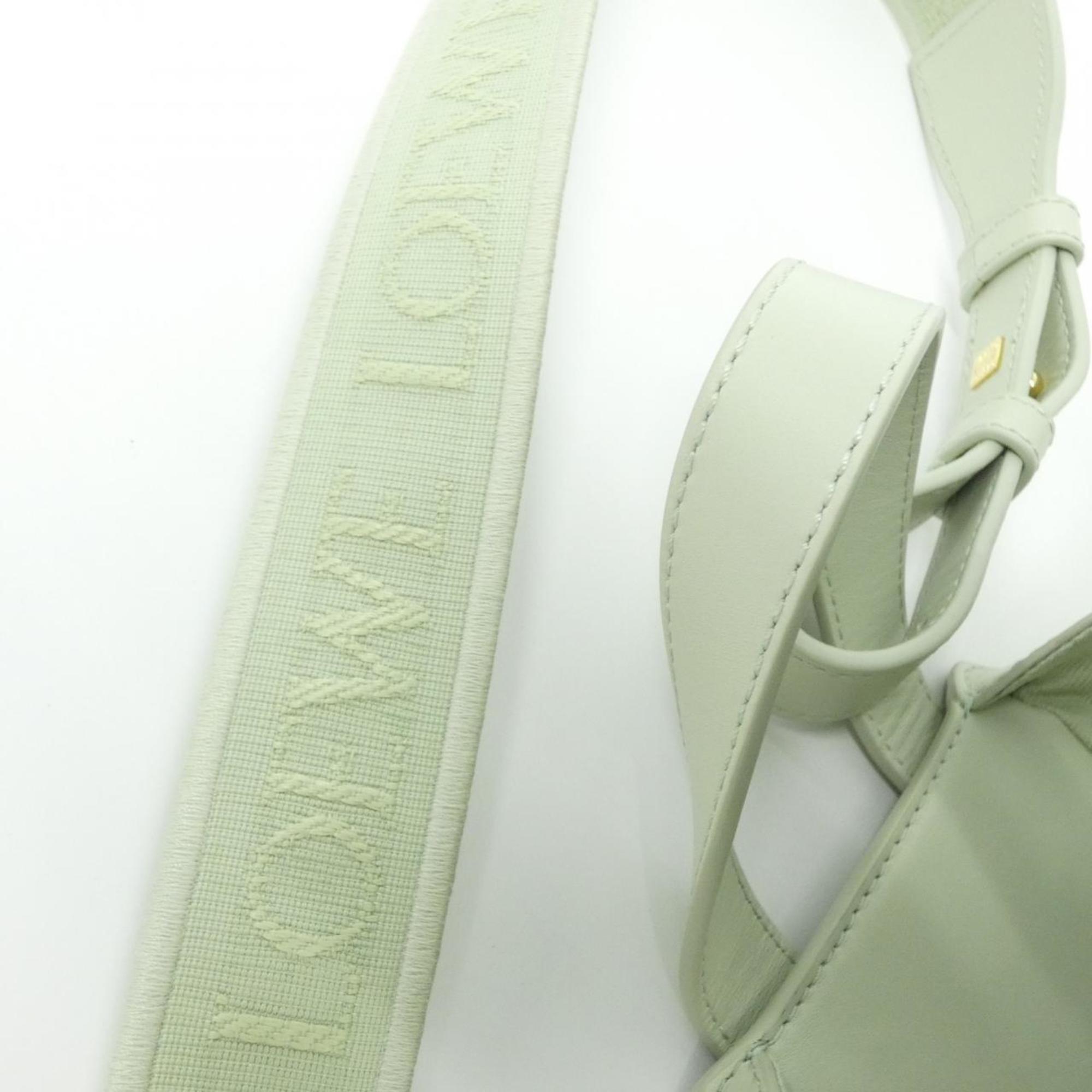 Loewe Light Green Leather Shoulder Bag (Pre-Owned)